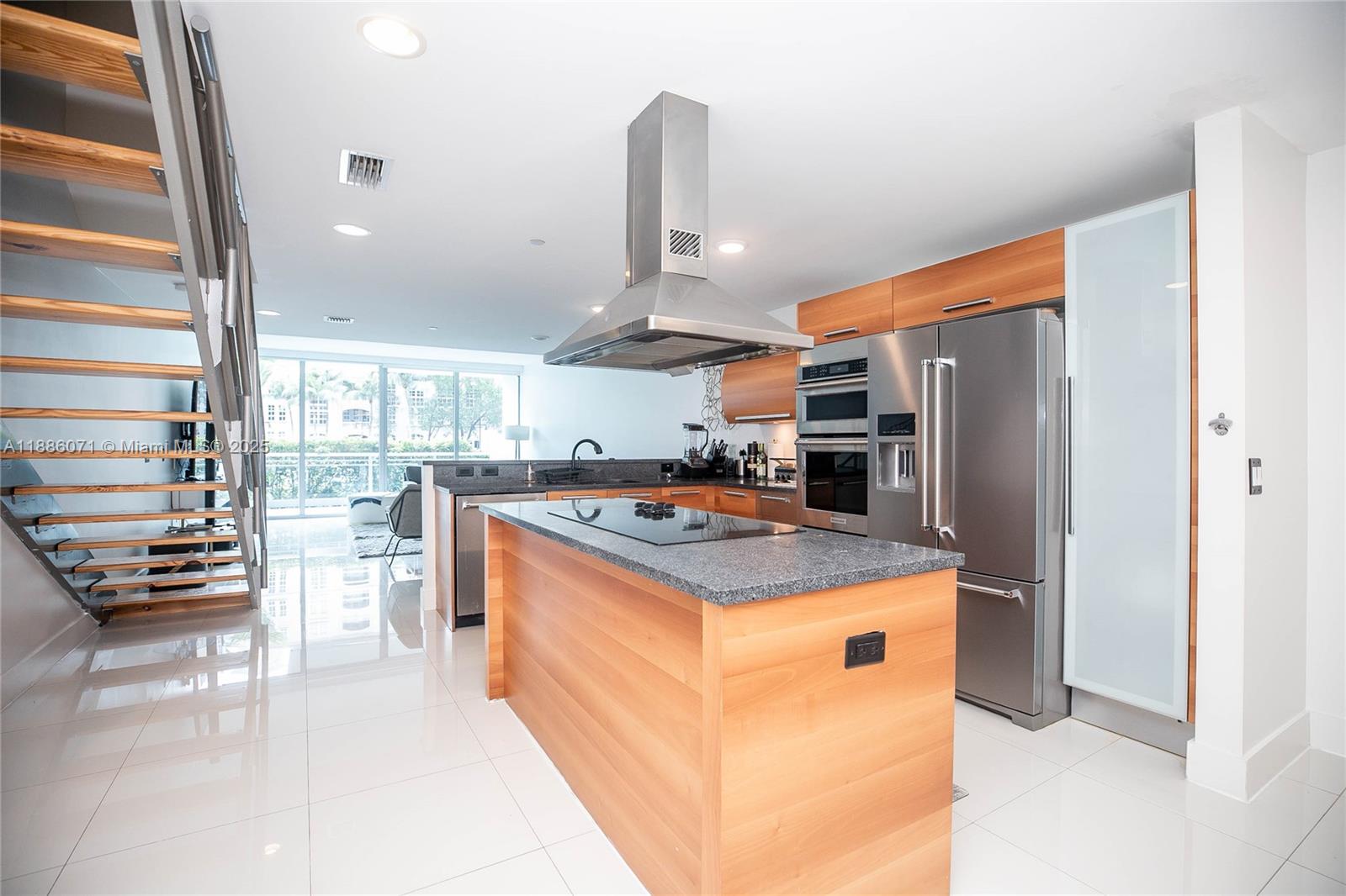 Property photo # 3