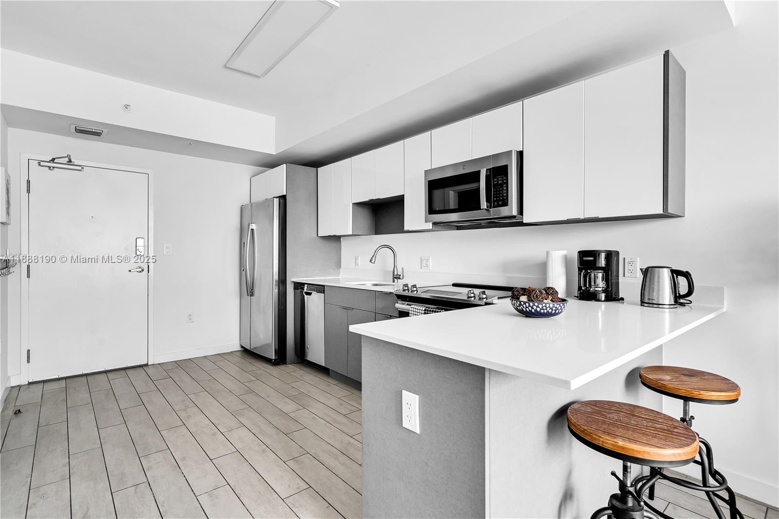 Property photo # 4