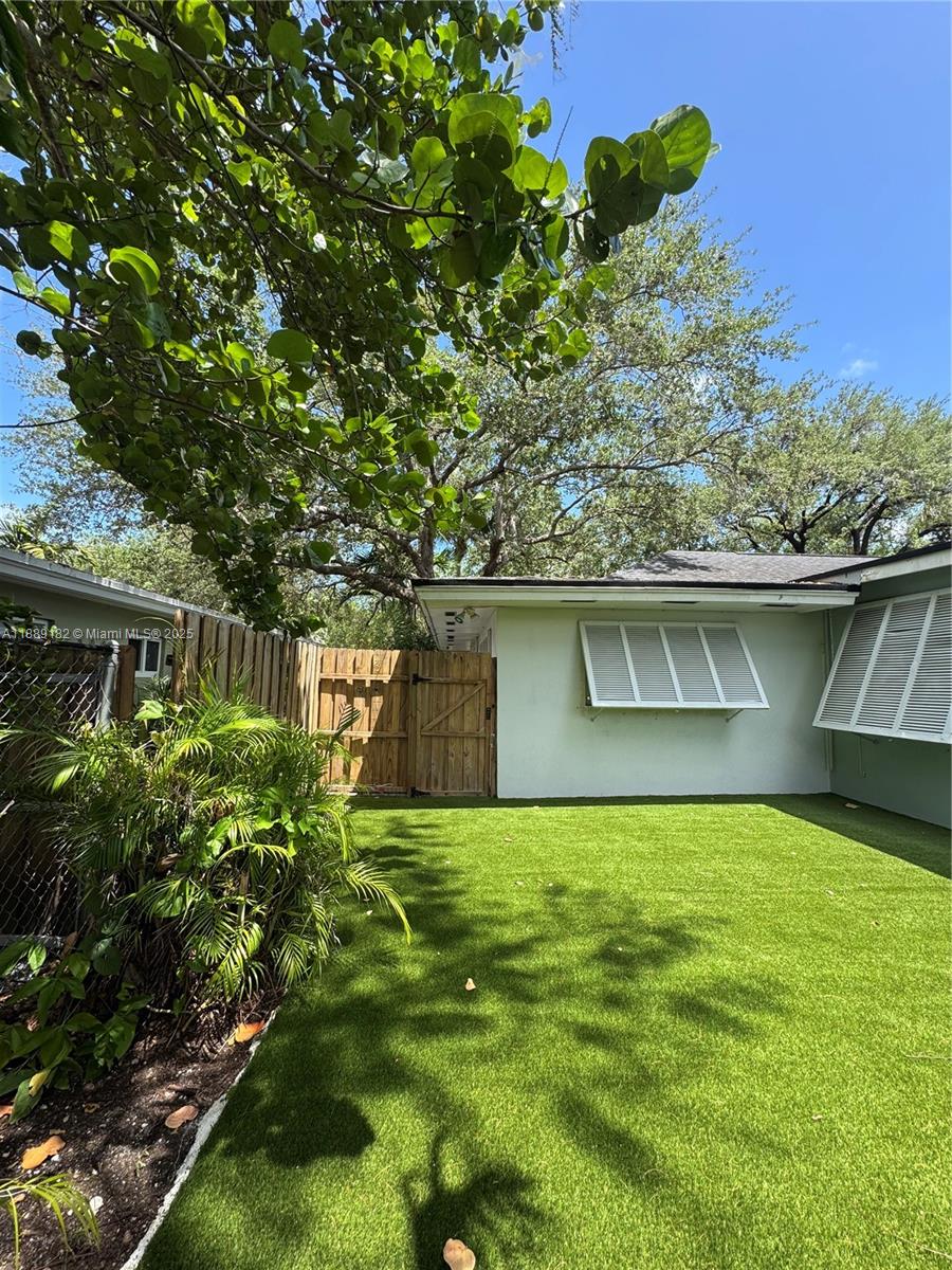 Property photo # 8