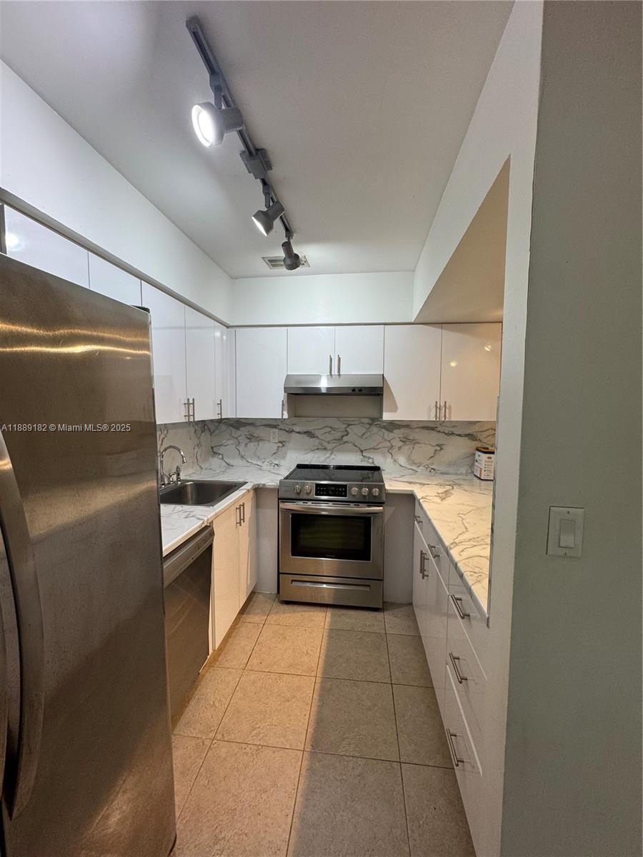 Property photo # 4