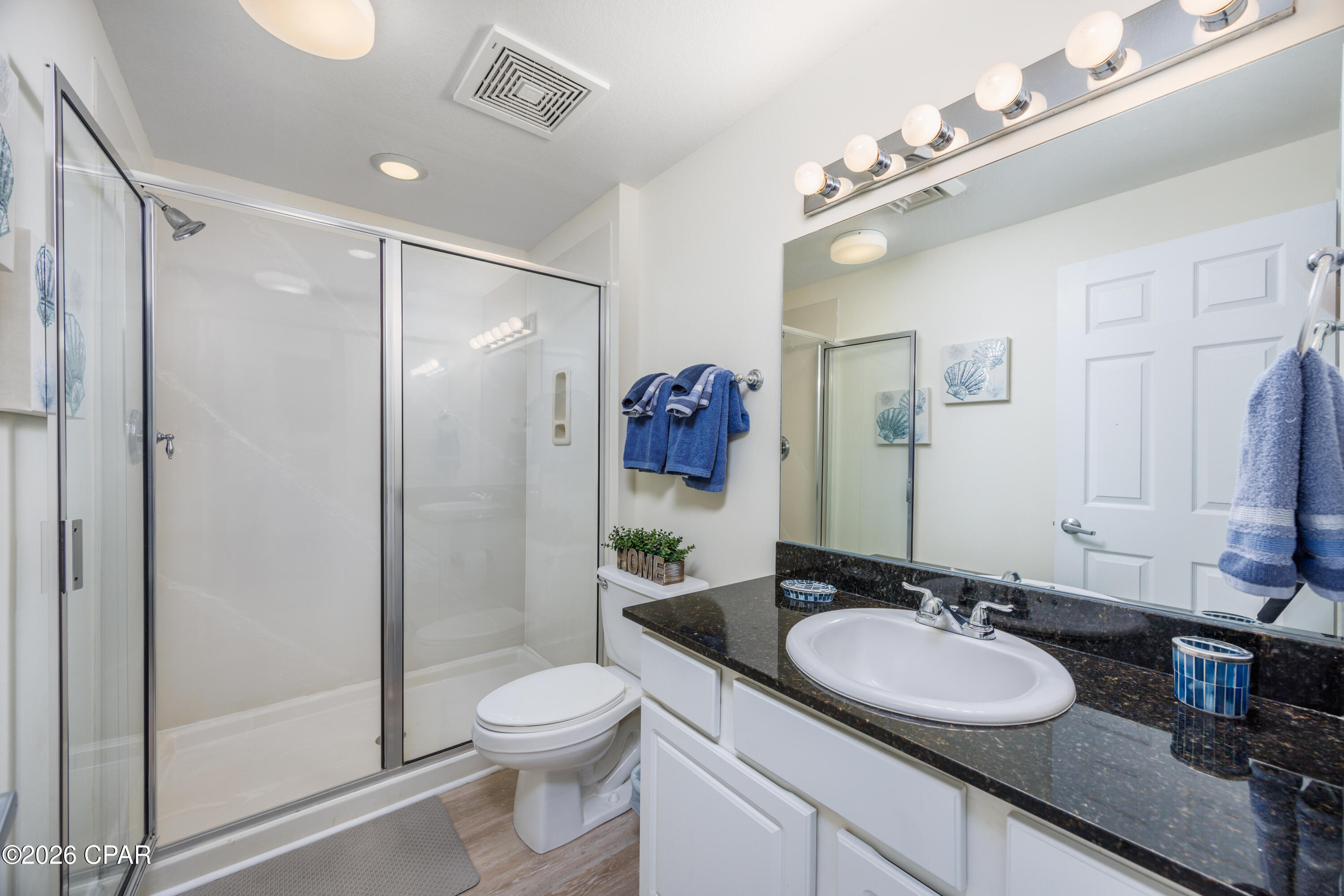 Xqmwm2ntt9hjwezyqbozlzzysn  0yz1hfhnnmz1hiq