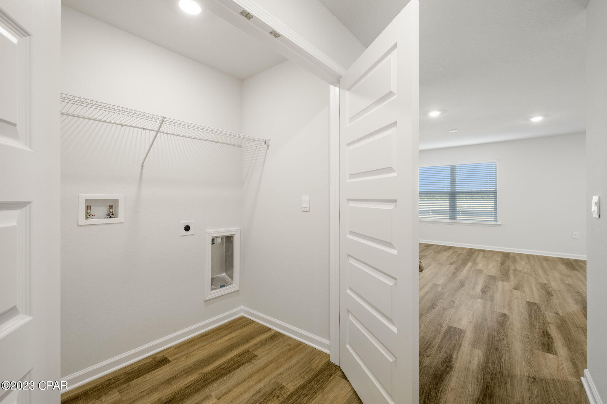 Cnrht1bummc83niovx6kxmqryjkwt Oakxeqiz1lc9q