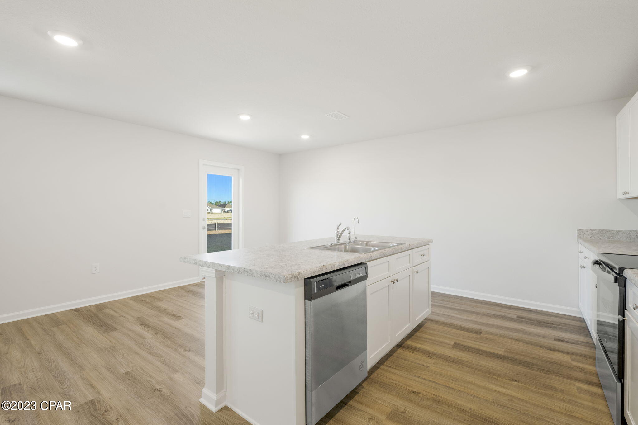 Akhwsujymiha4_am7g7b2_e4pkcclrpah4sfxjbn4do