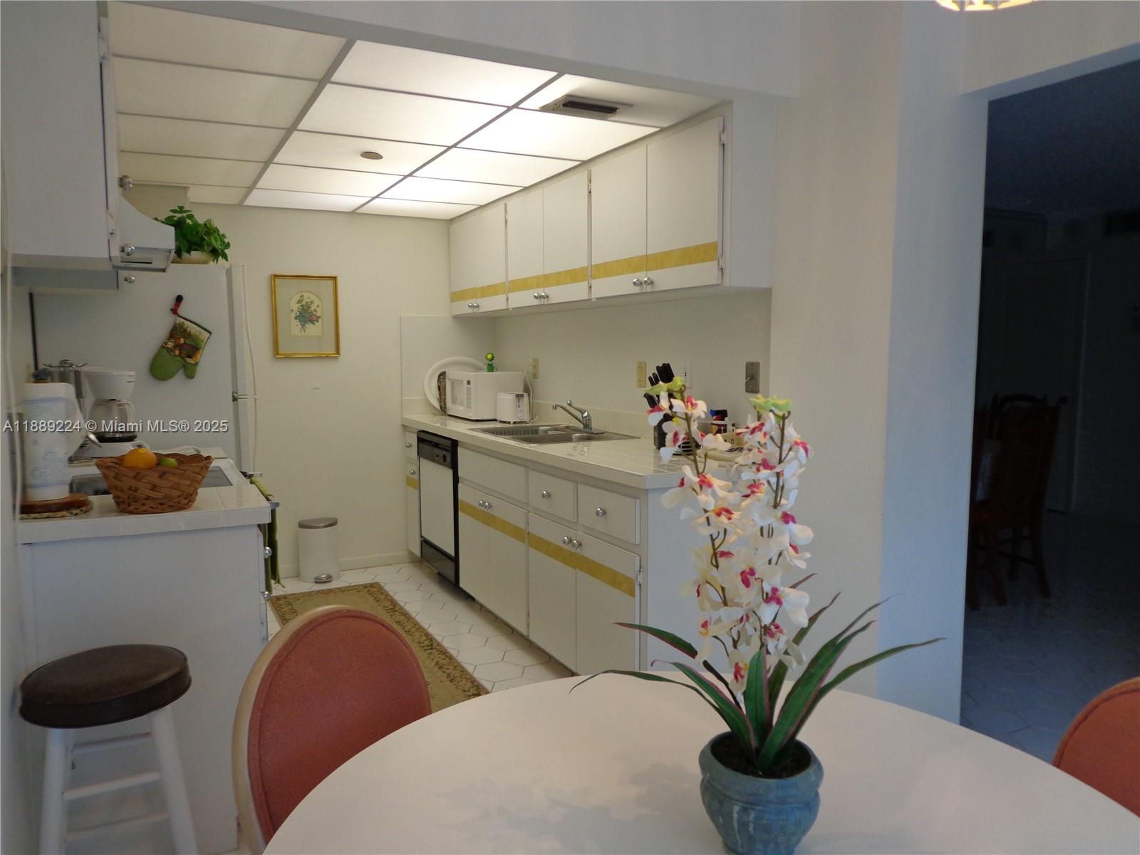 Property photo # 4