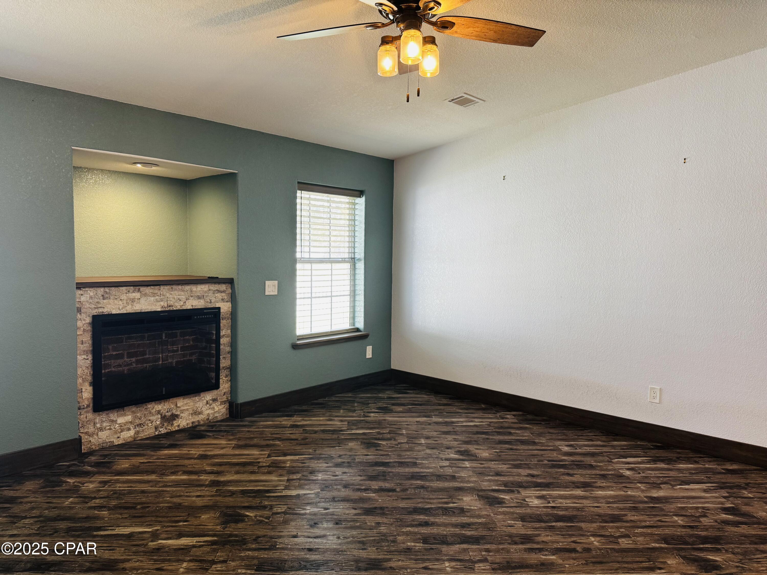 L9iw4rqzeynlln8jp9cvfesuom2ccla02ztryk3utkq