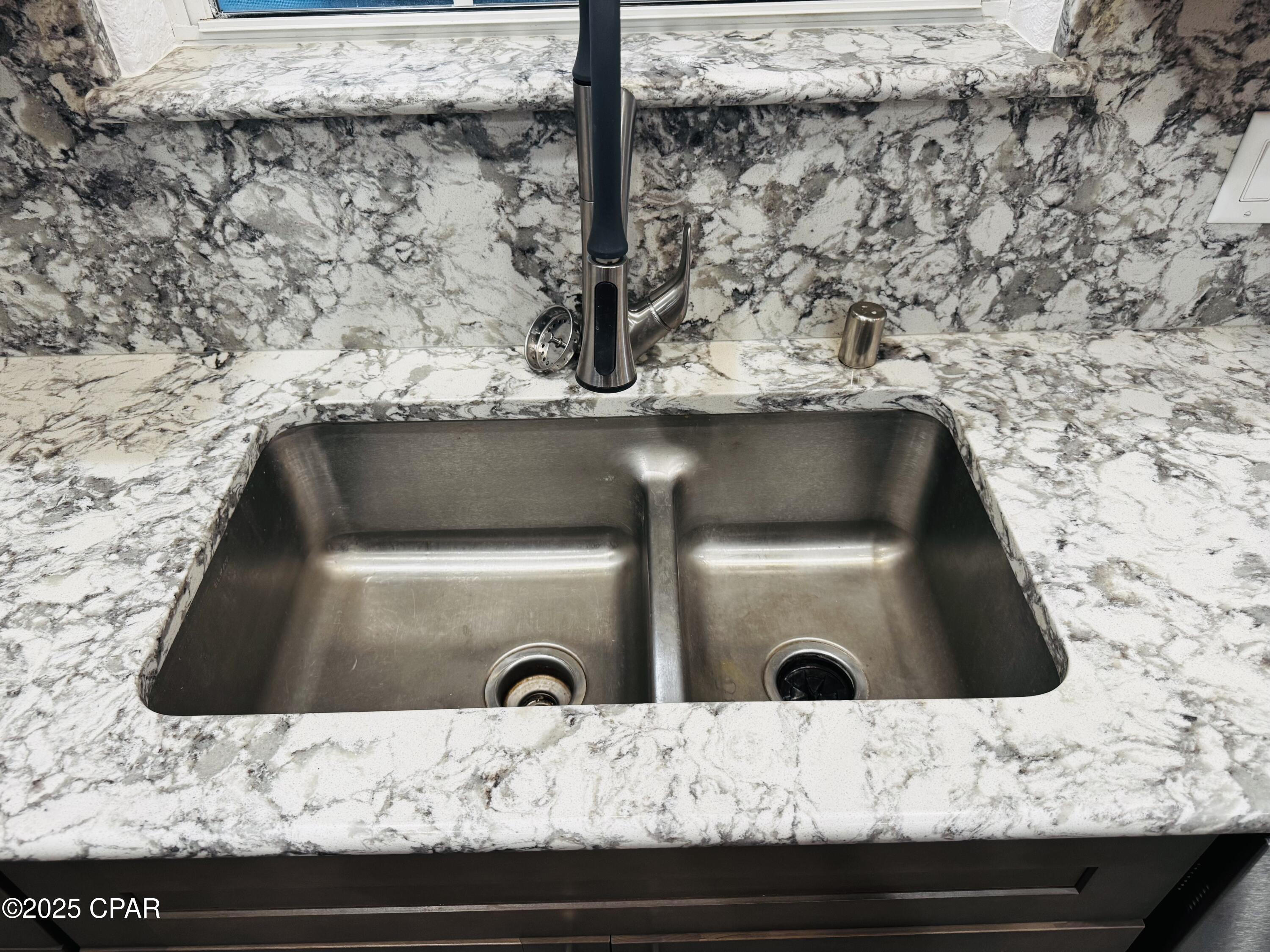 Ut575 Fr0bzh9bhvzaqu8kzgpcnq9nopoet_cb0dfv4