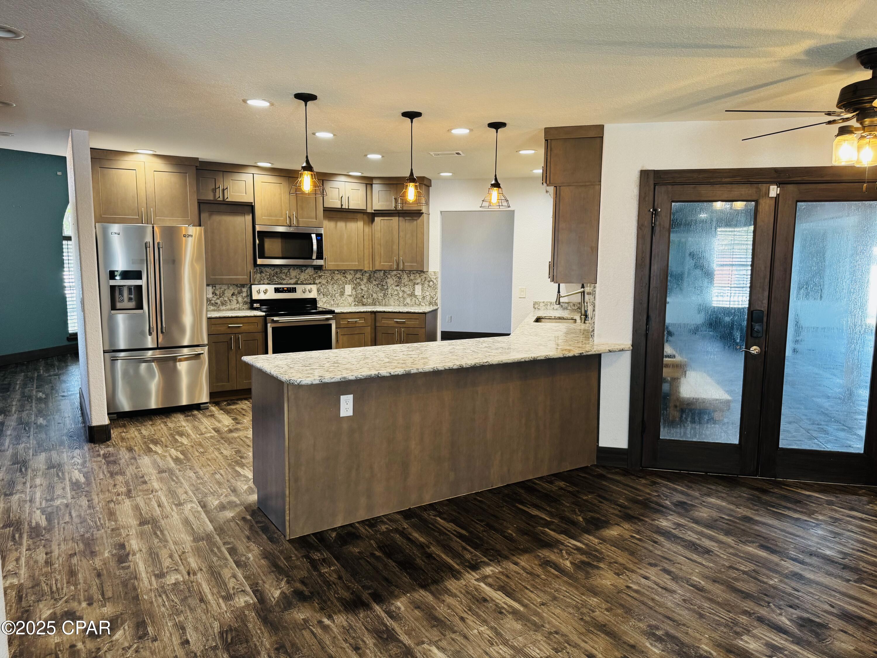 Lini5m6pvorx5xalhm0fzlkupqpfu_wreppixxyrf4m