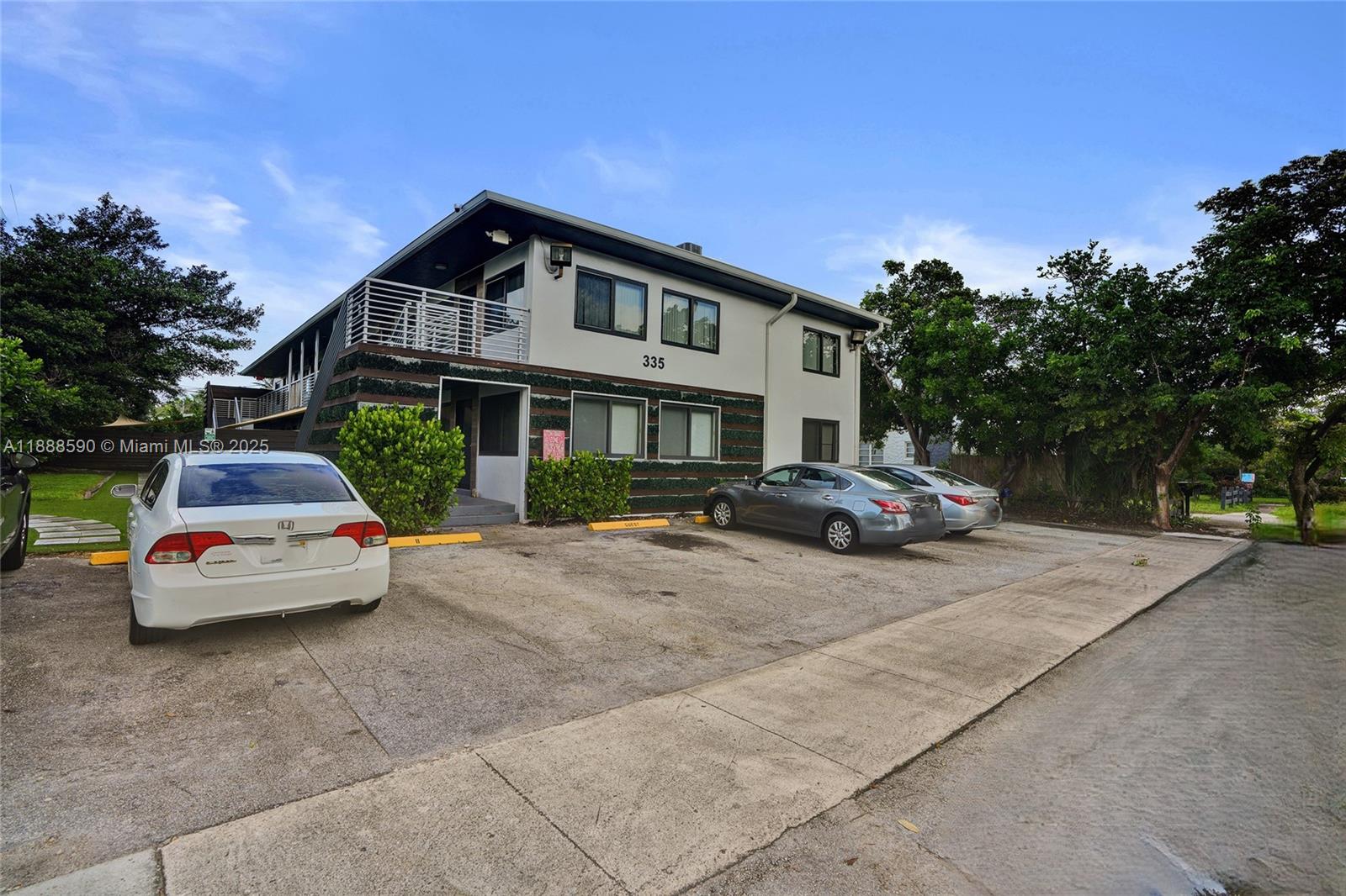 Property photo # 0