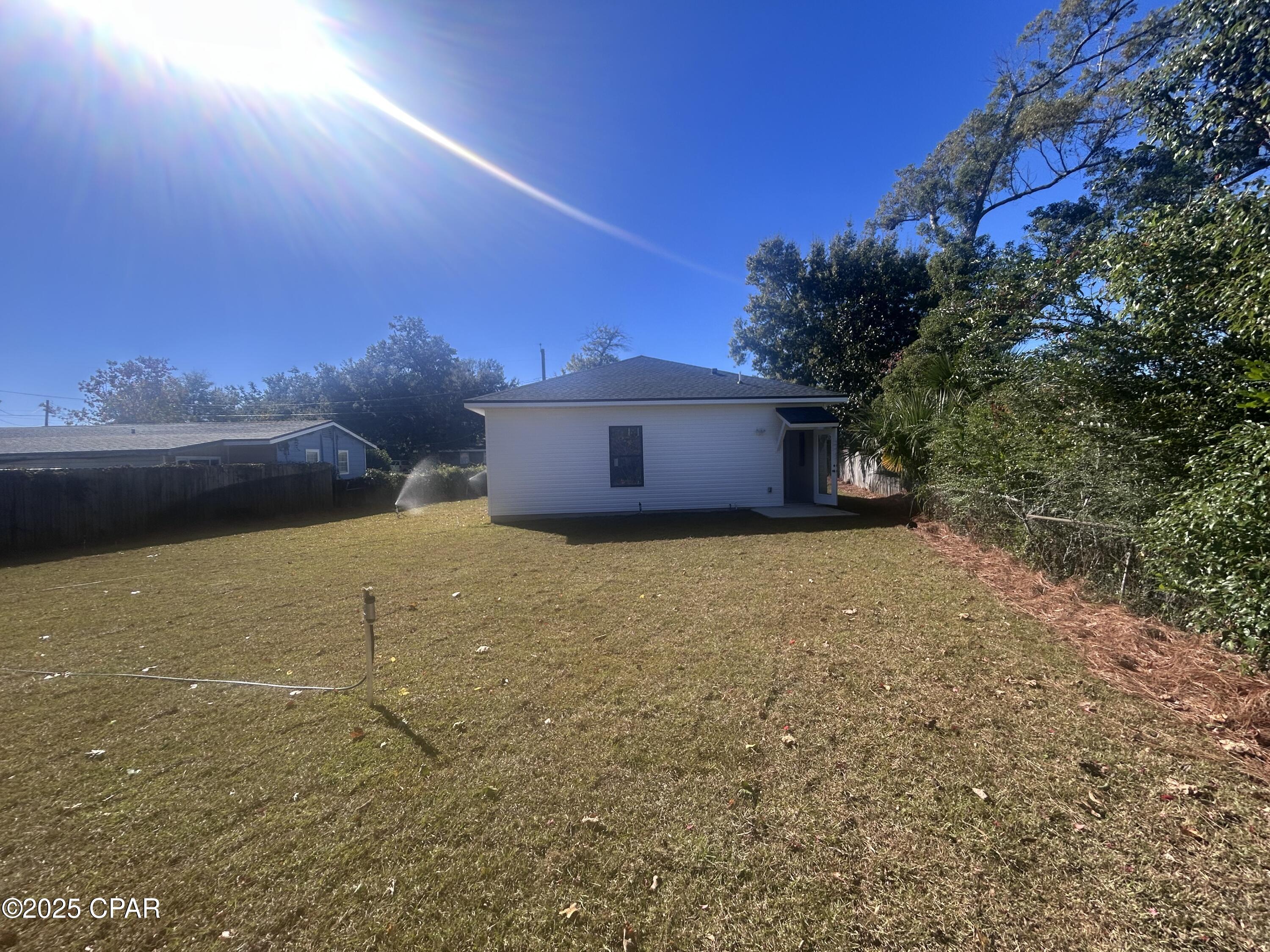 Image 2 For 922 Huntington Drive