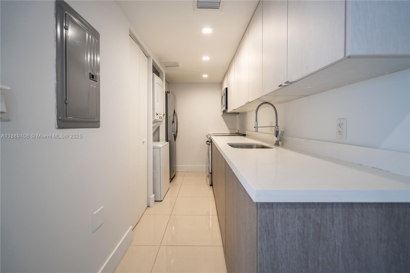 Property photo # 9