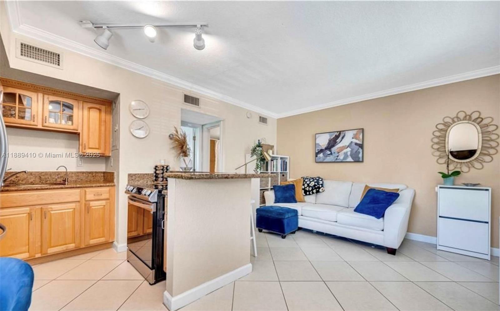 Property photo # 4