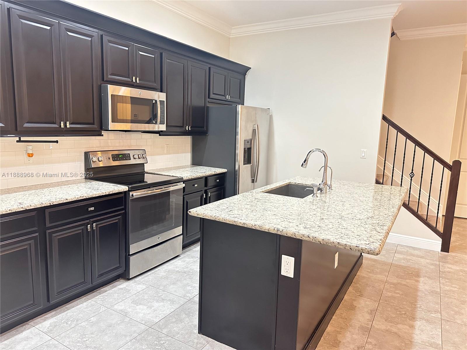 Property photo # 8