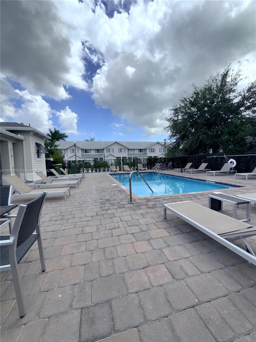 Property photo # 6