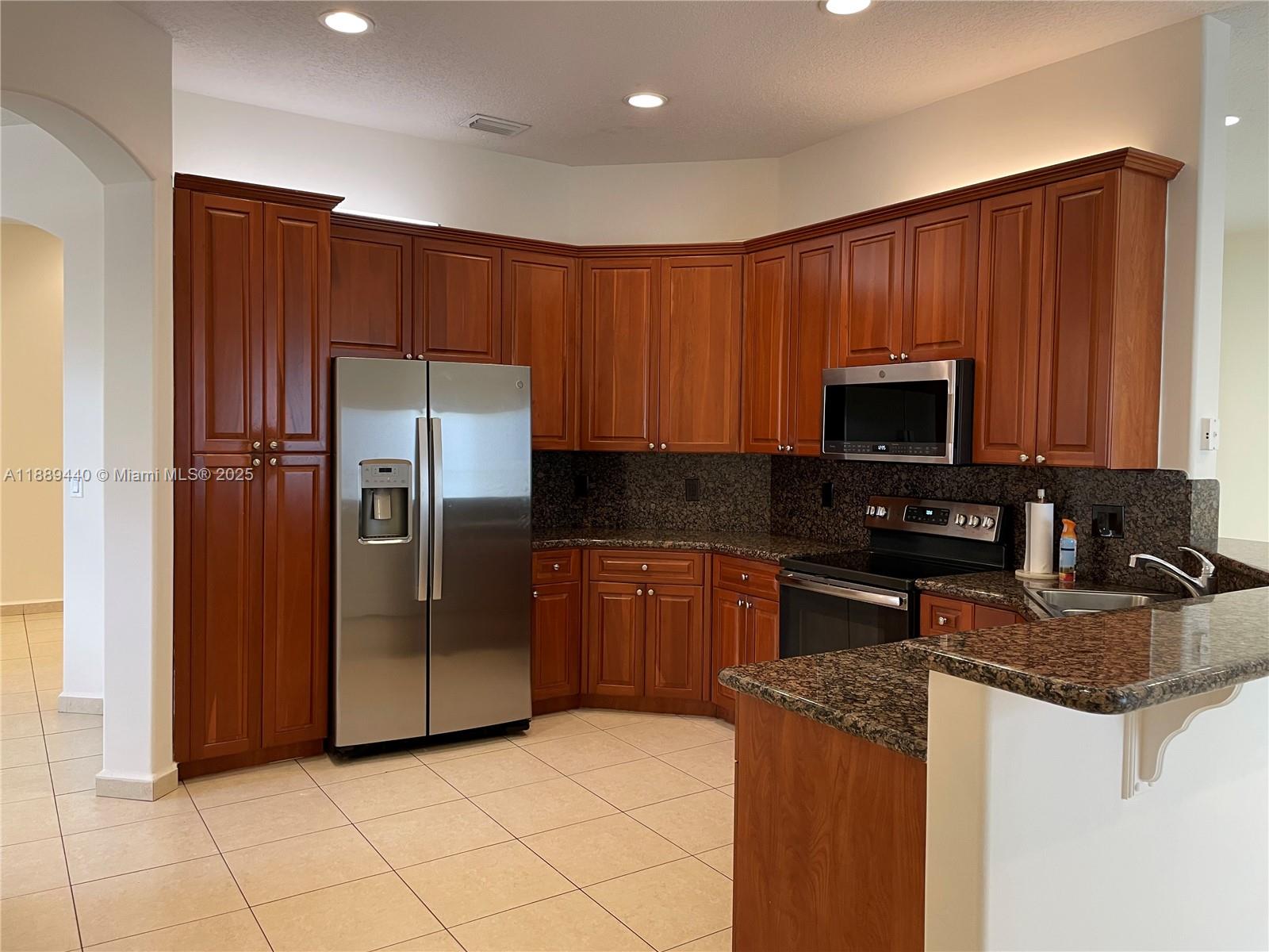 Property photo # 9