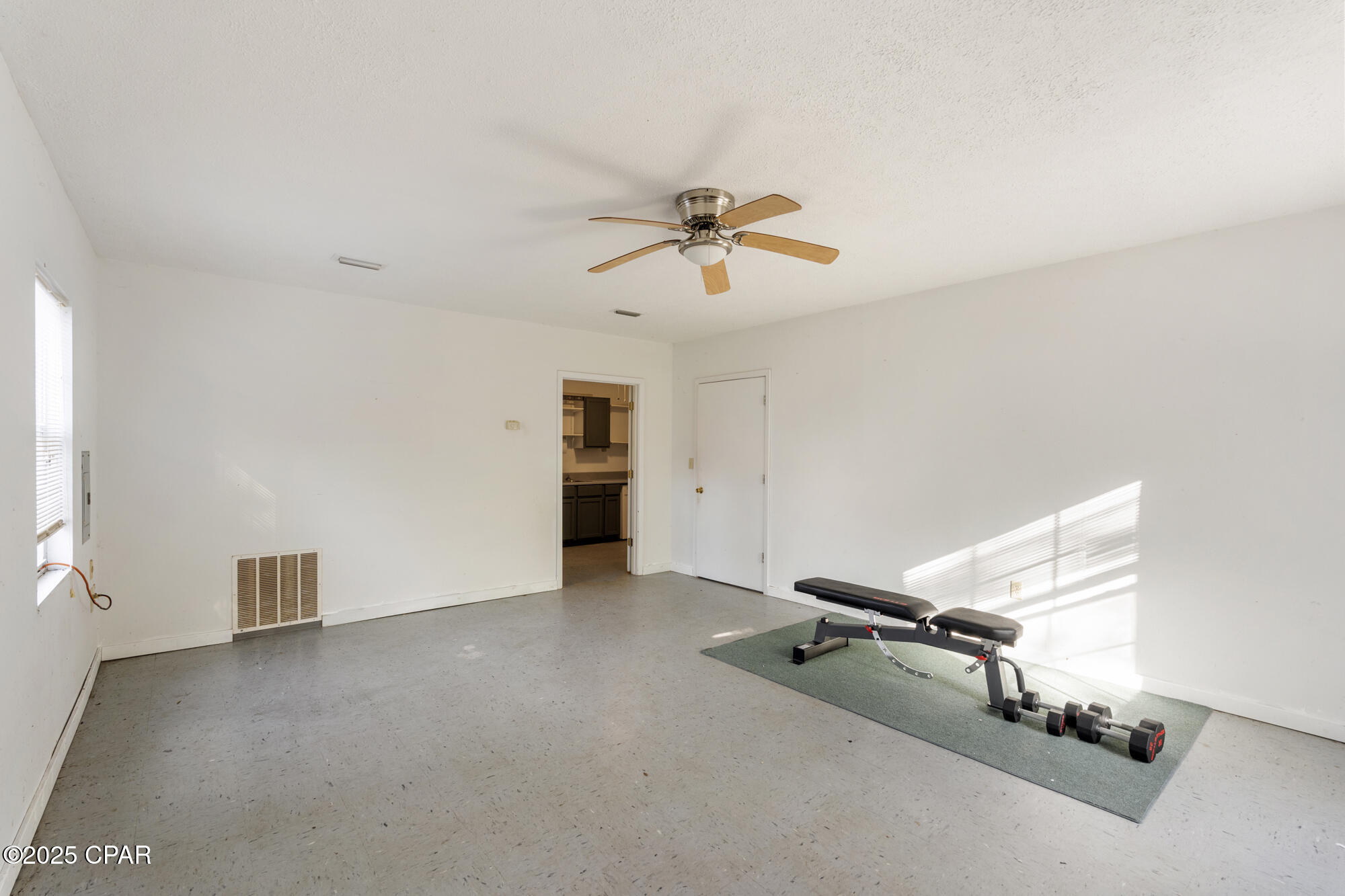  Kp9iapthjqy7psmw_zkmc1itwxwl_5c5q7paqqufxs