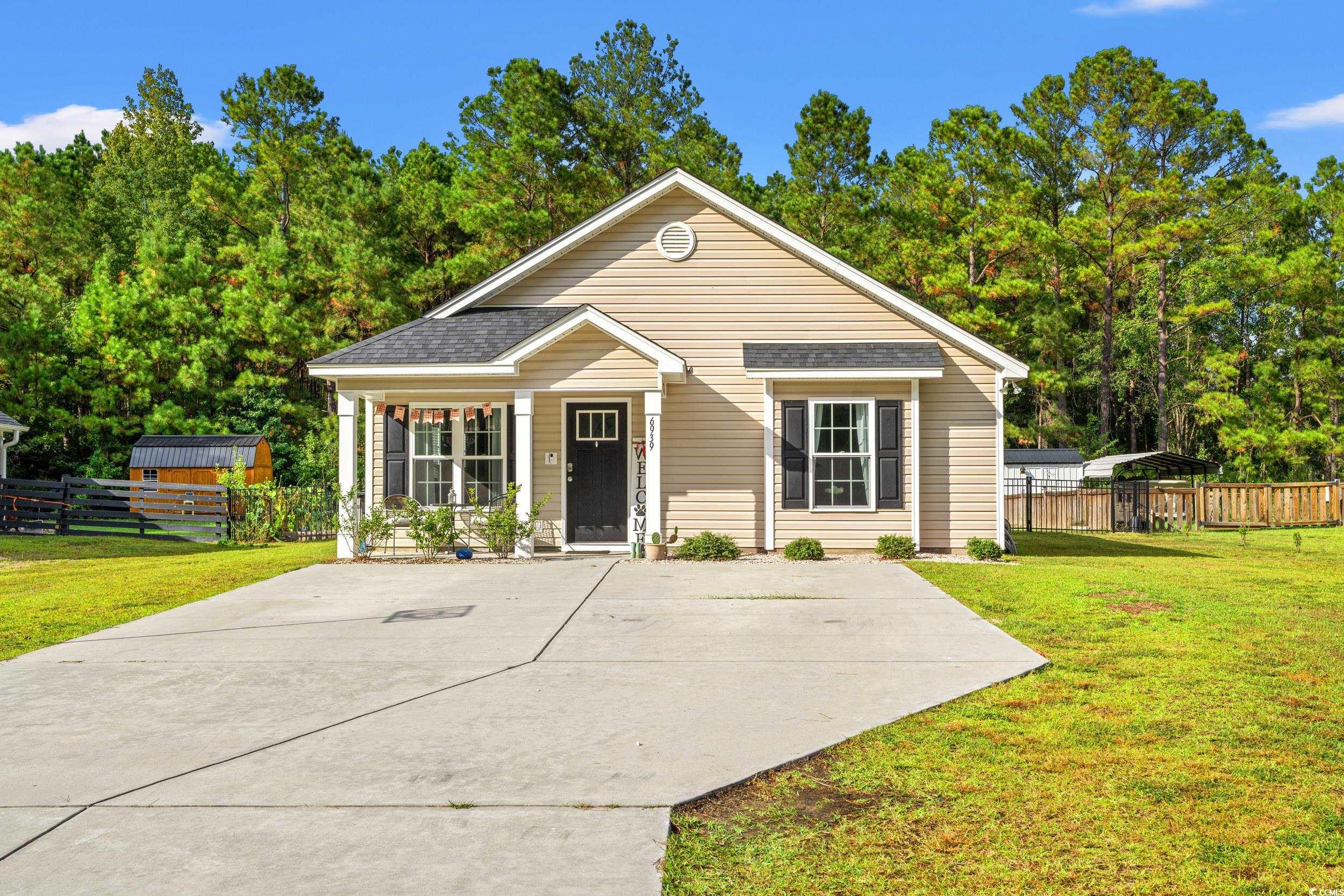 6939 Daphane Dr. Loris, SC 29569