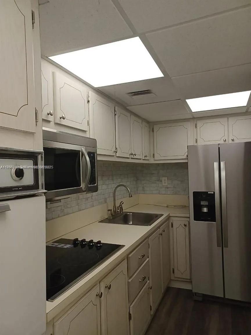 Property photo # 9