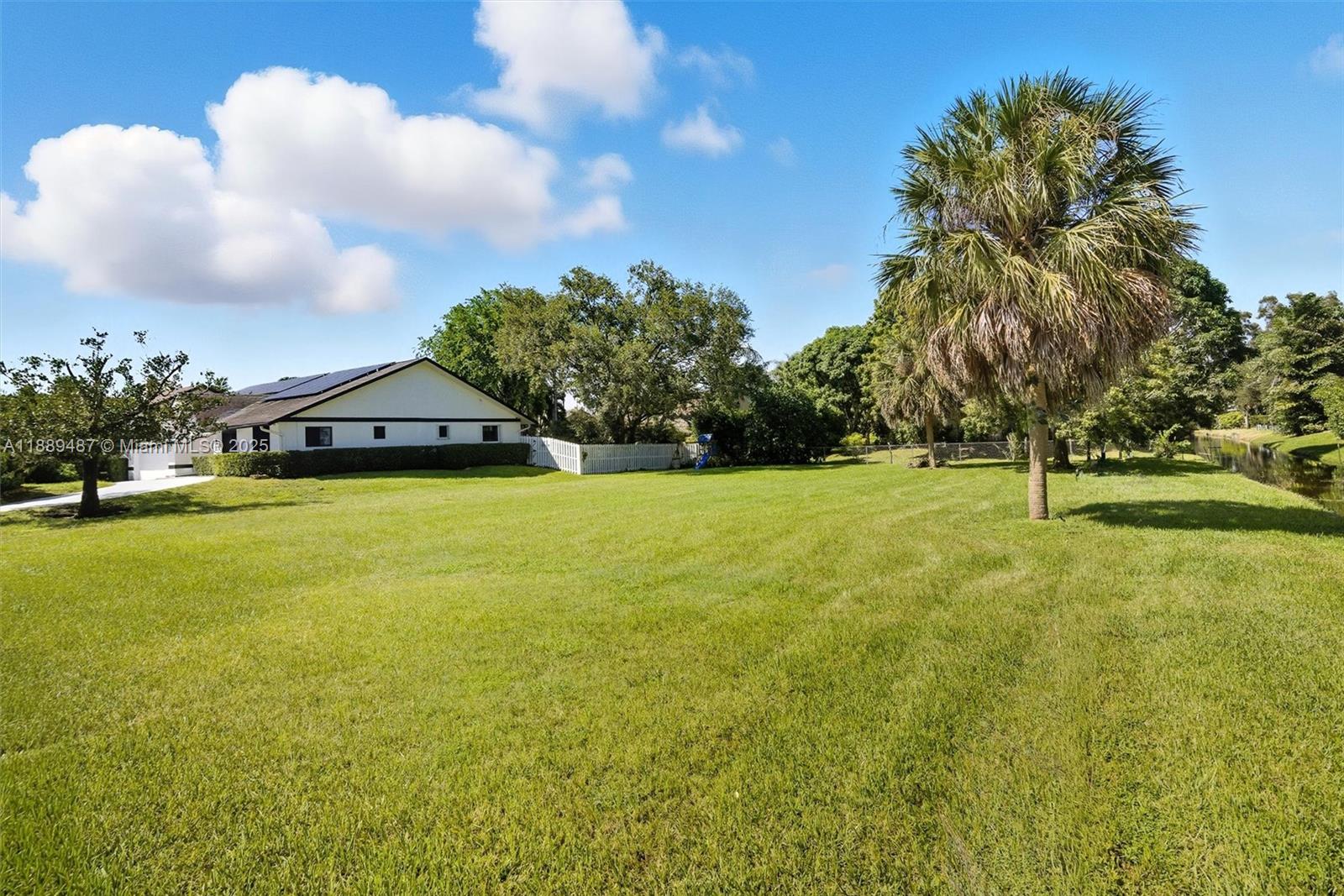 listing main picture