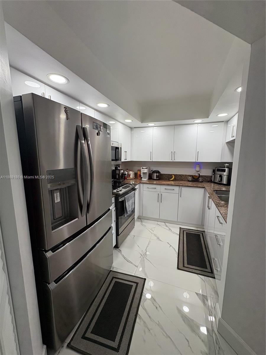 Property photo # 2