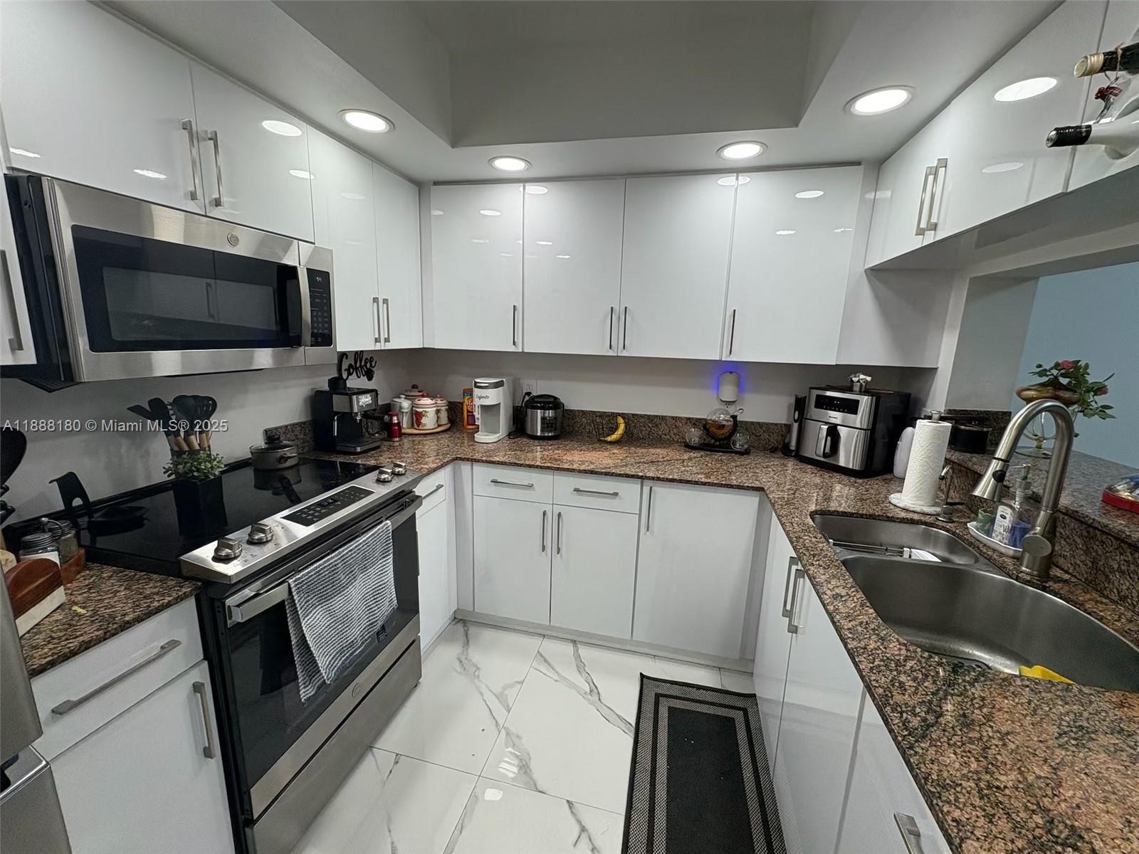 Property photo # 9