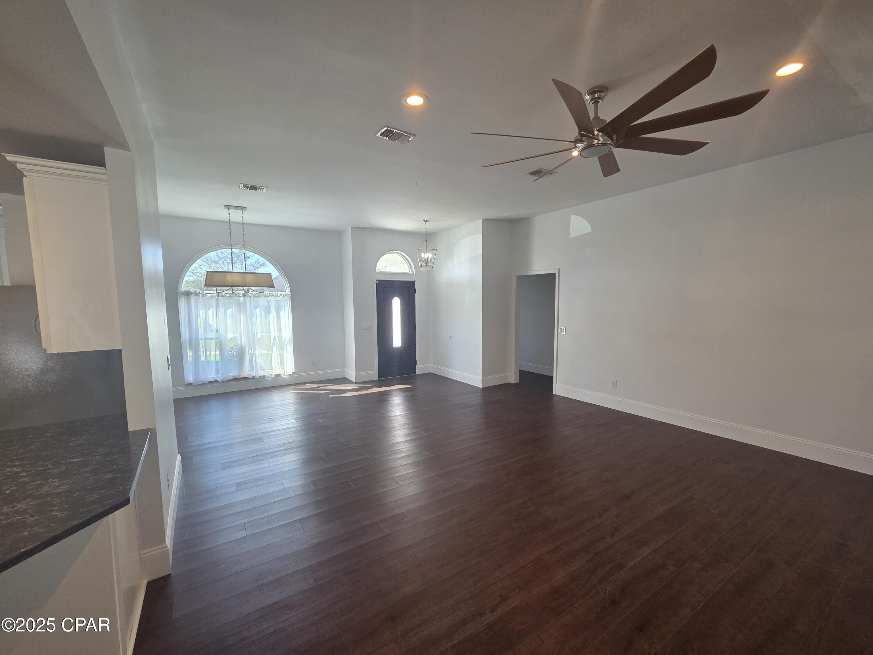 Image 2 For 1303 Sutherland Court