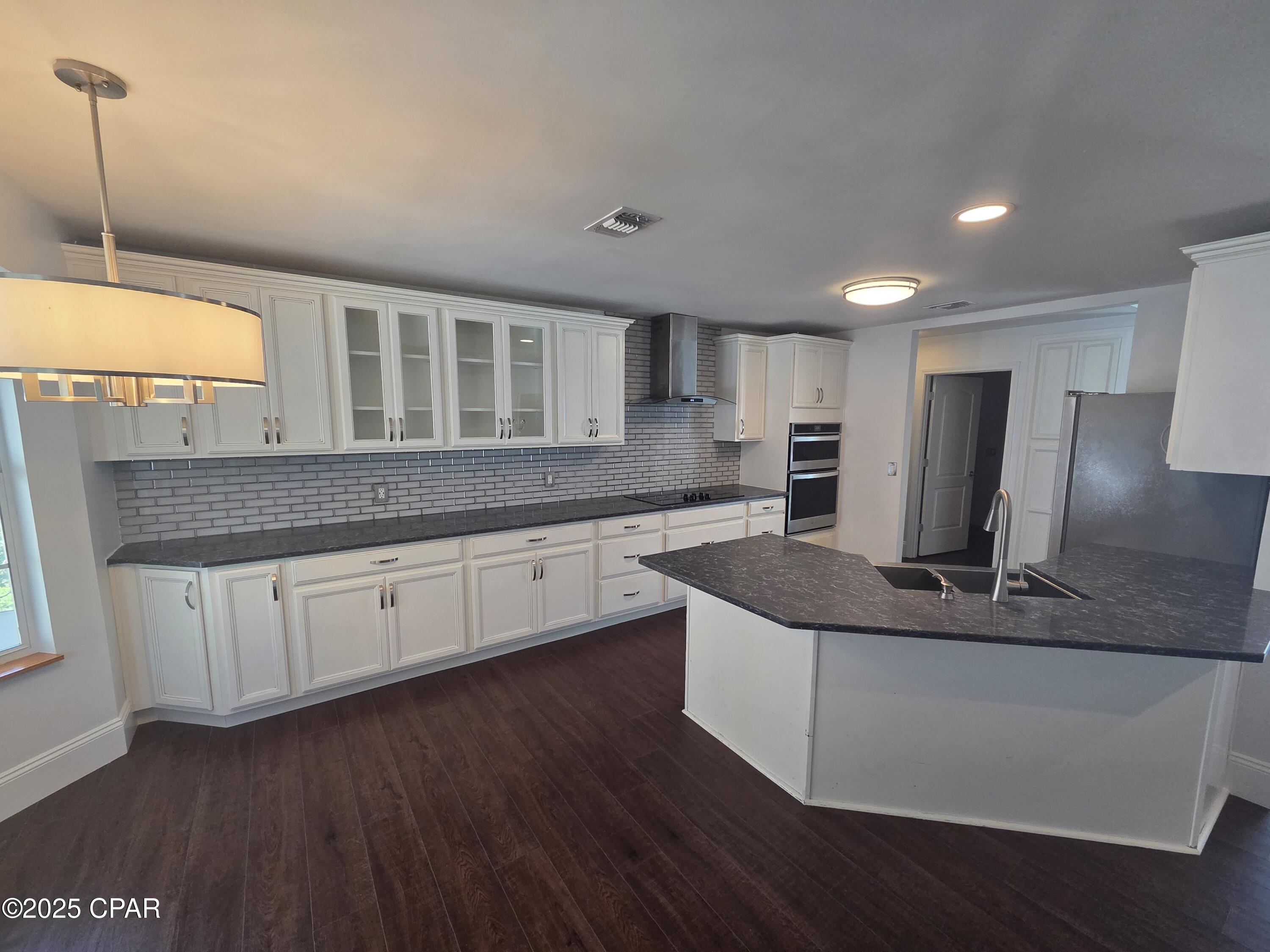 Image 7 For 1303 Sutherland Court