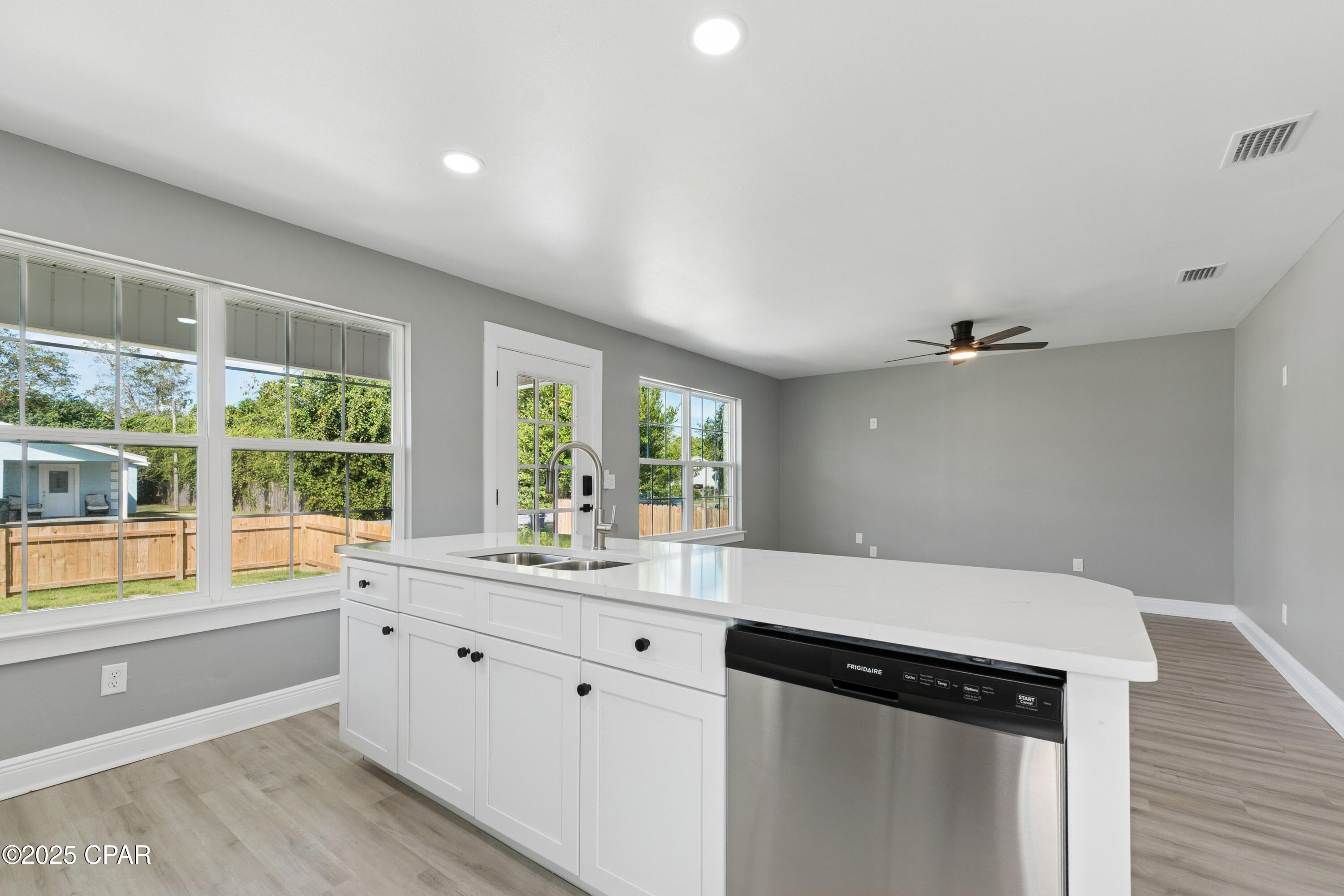 Q0y3jzioilmrpoos8dev6rbsfls8svyeucxc5u8tda8