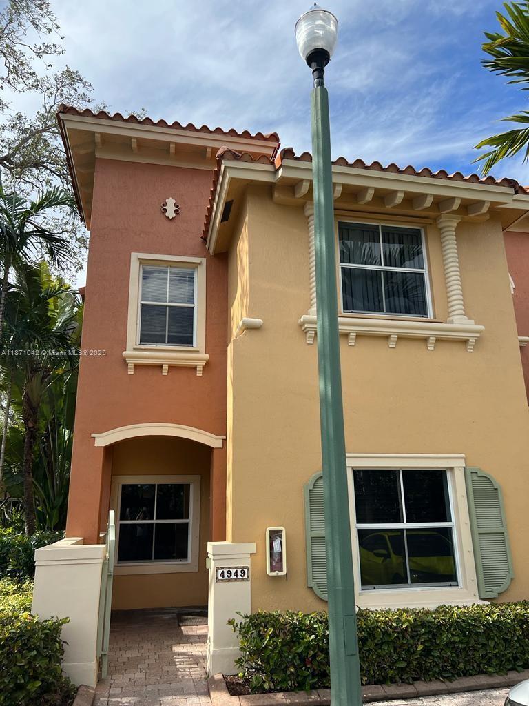 Property photo # 0