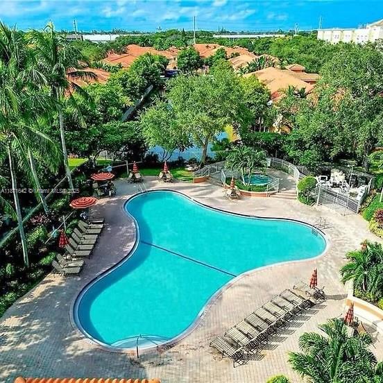 Property photo # 4