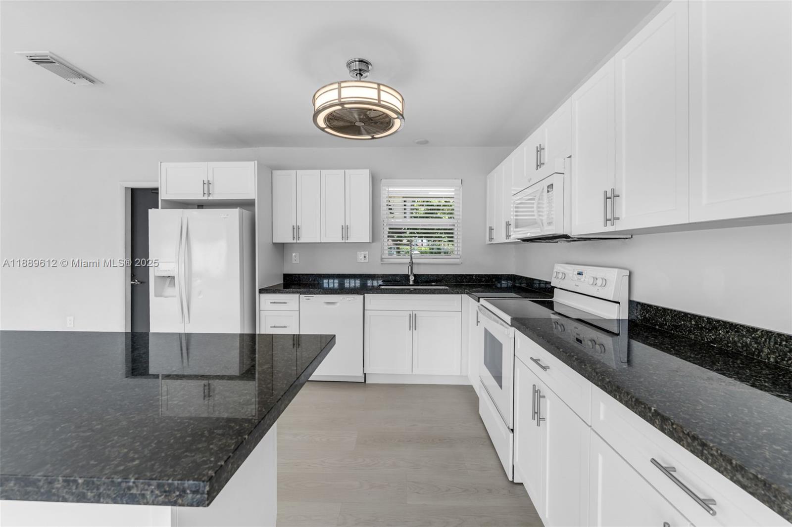 Property photo # 4