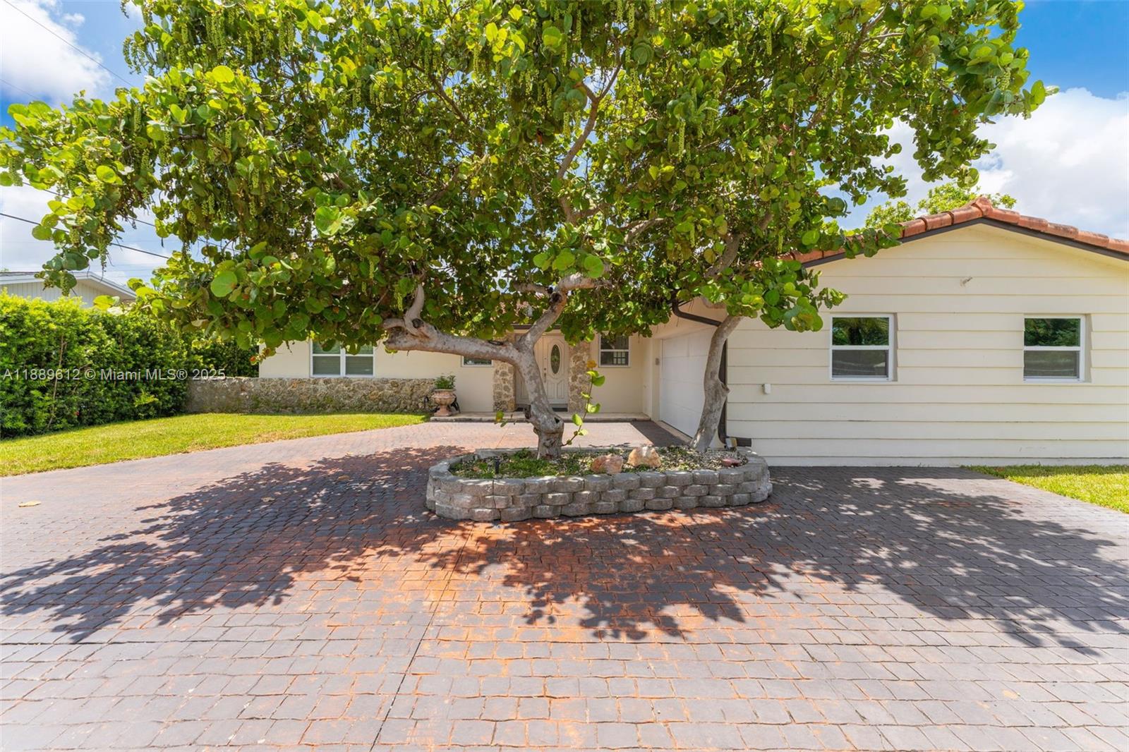 Property photo # 6
