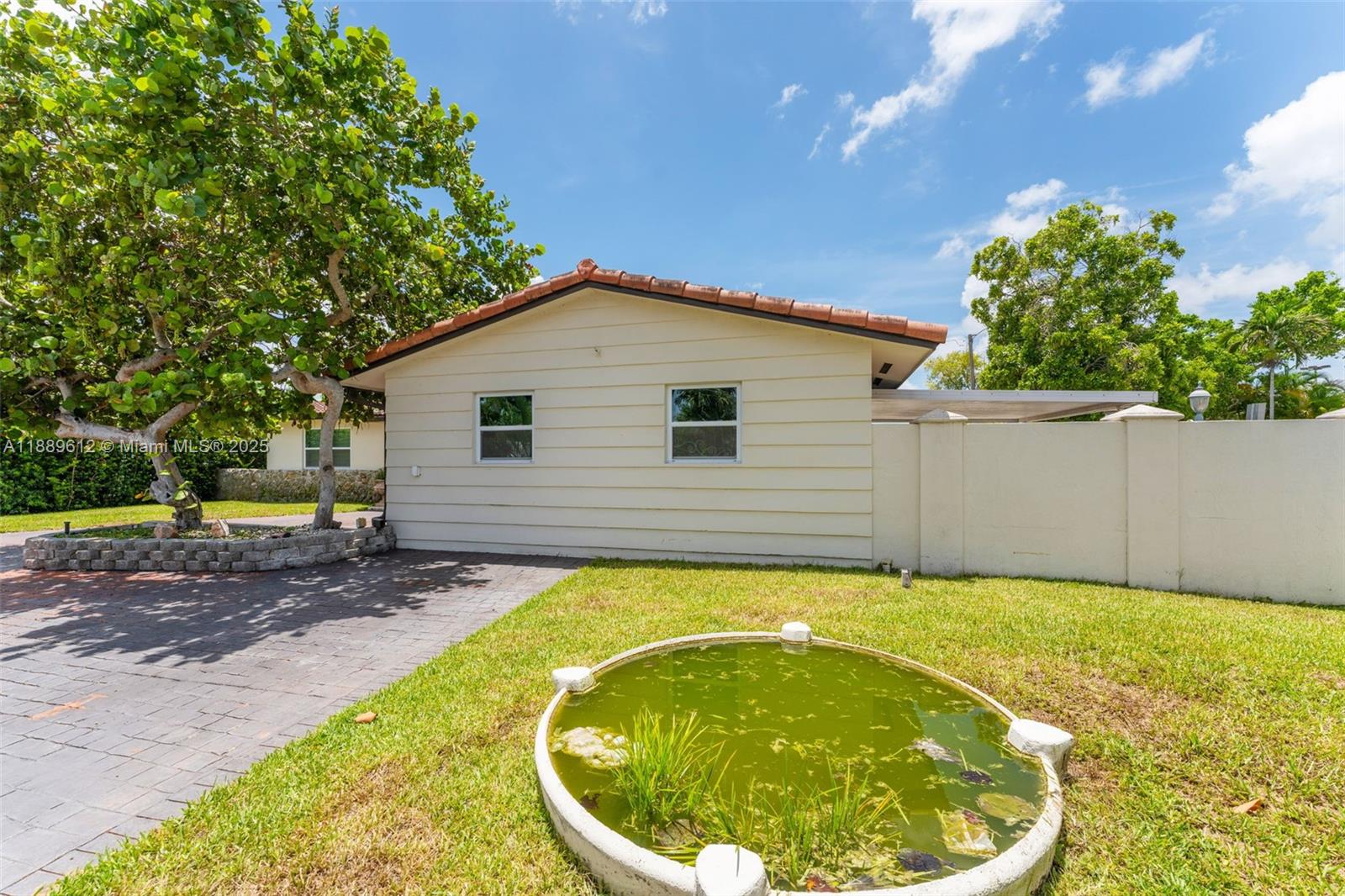 Property photo # 3