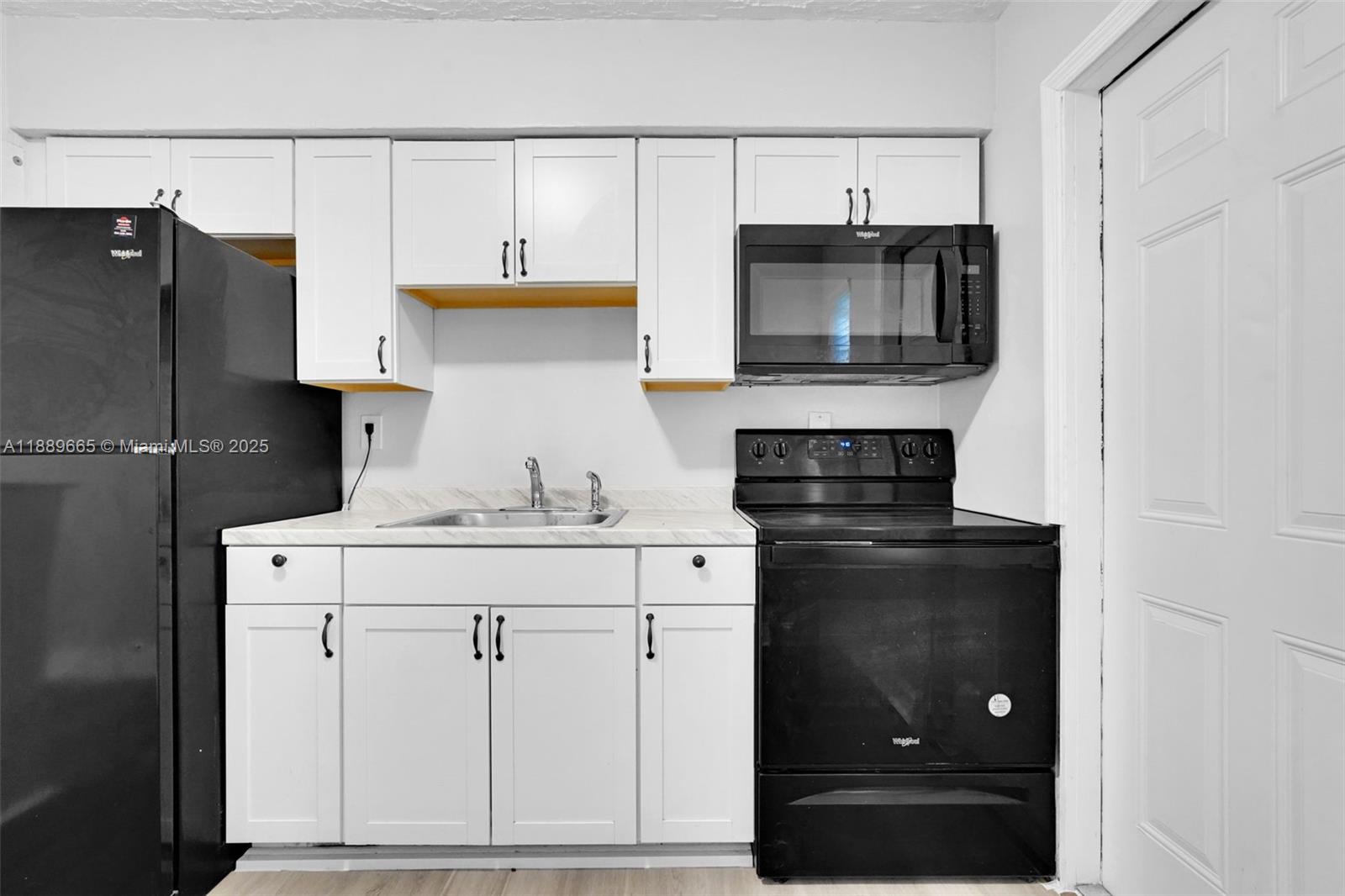 Property photo # 9