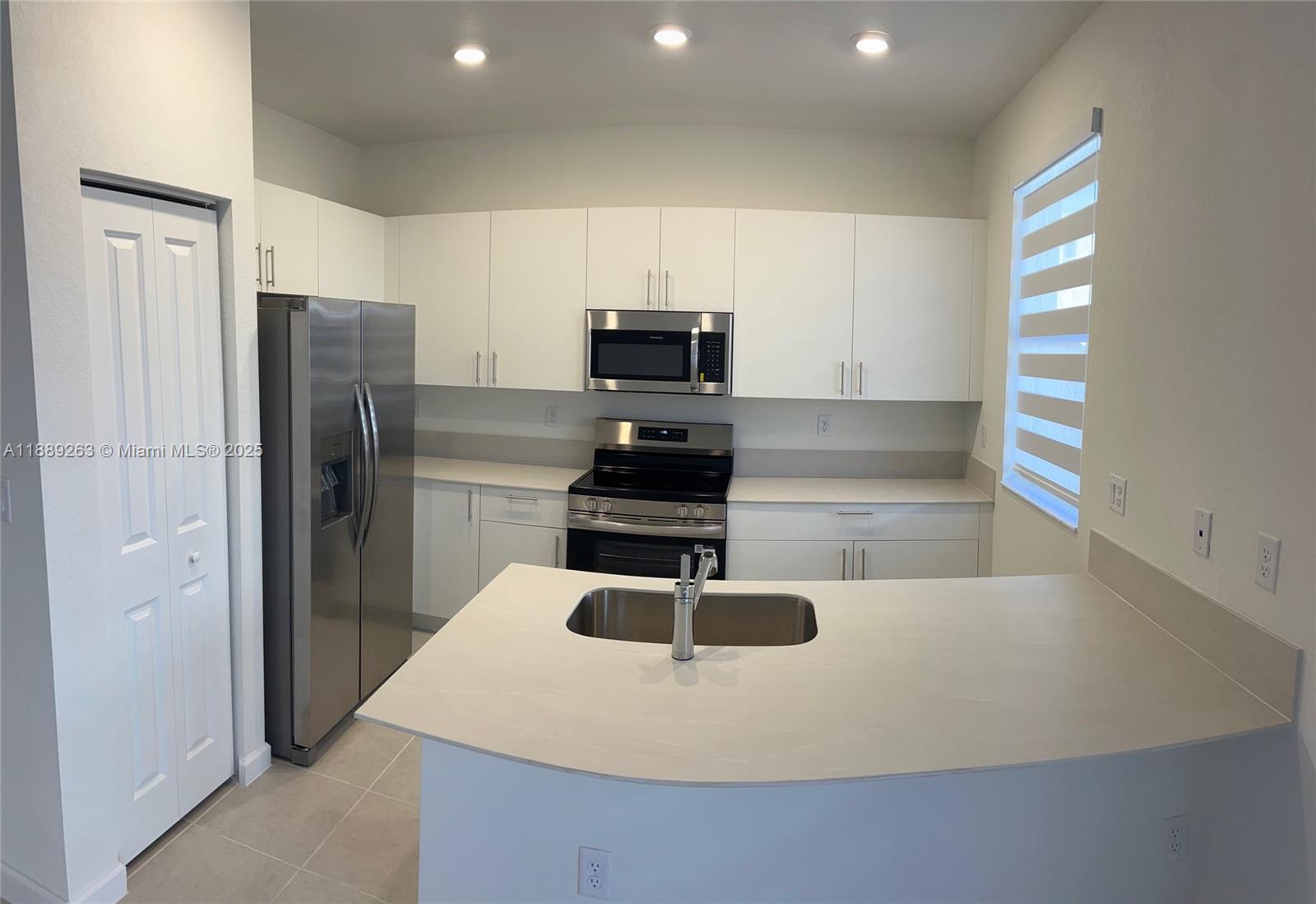 Property photo # 6