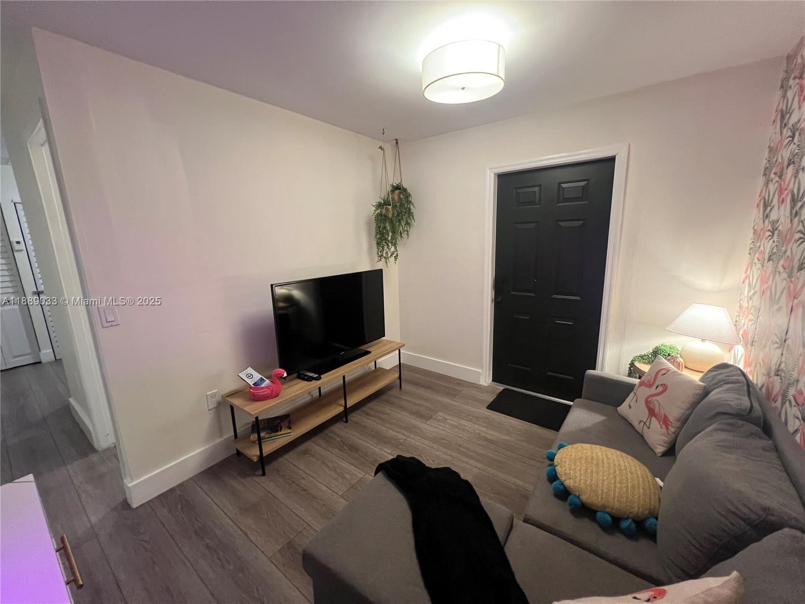 Property photo # 6