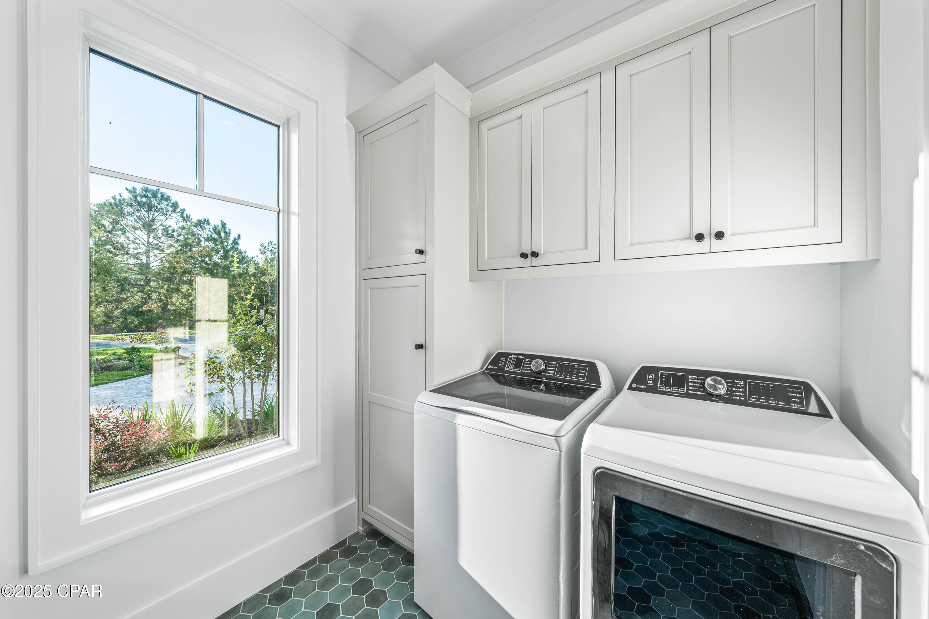 Heylvrg6gru822gkgj_yb4vfkymhinvsq1x2edn20j4