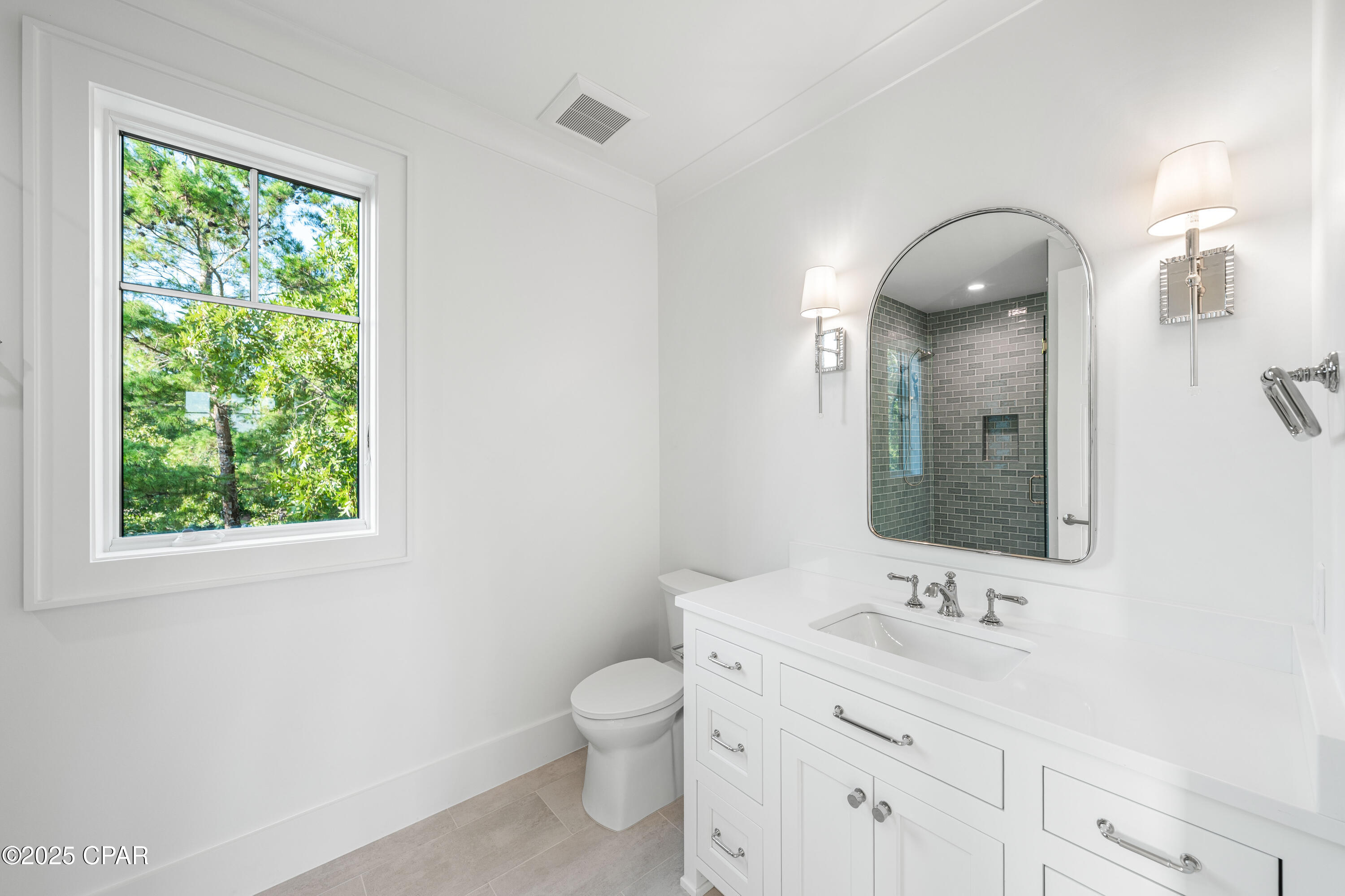 0ygk2eunuywl Lpfivh2ec3czezoxgaajzllvp5srju