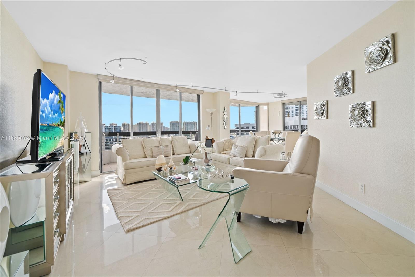 Property photo # 6