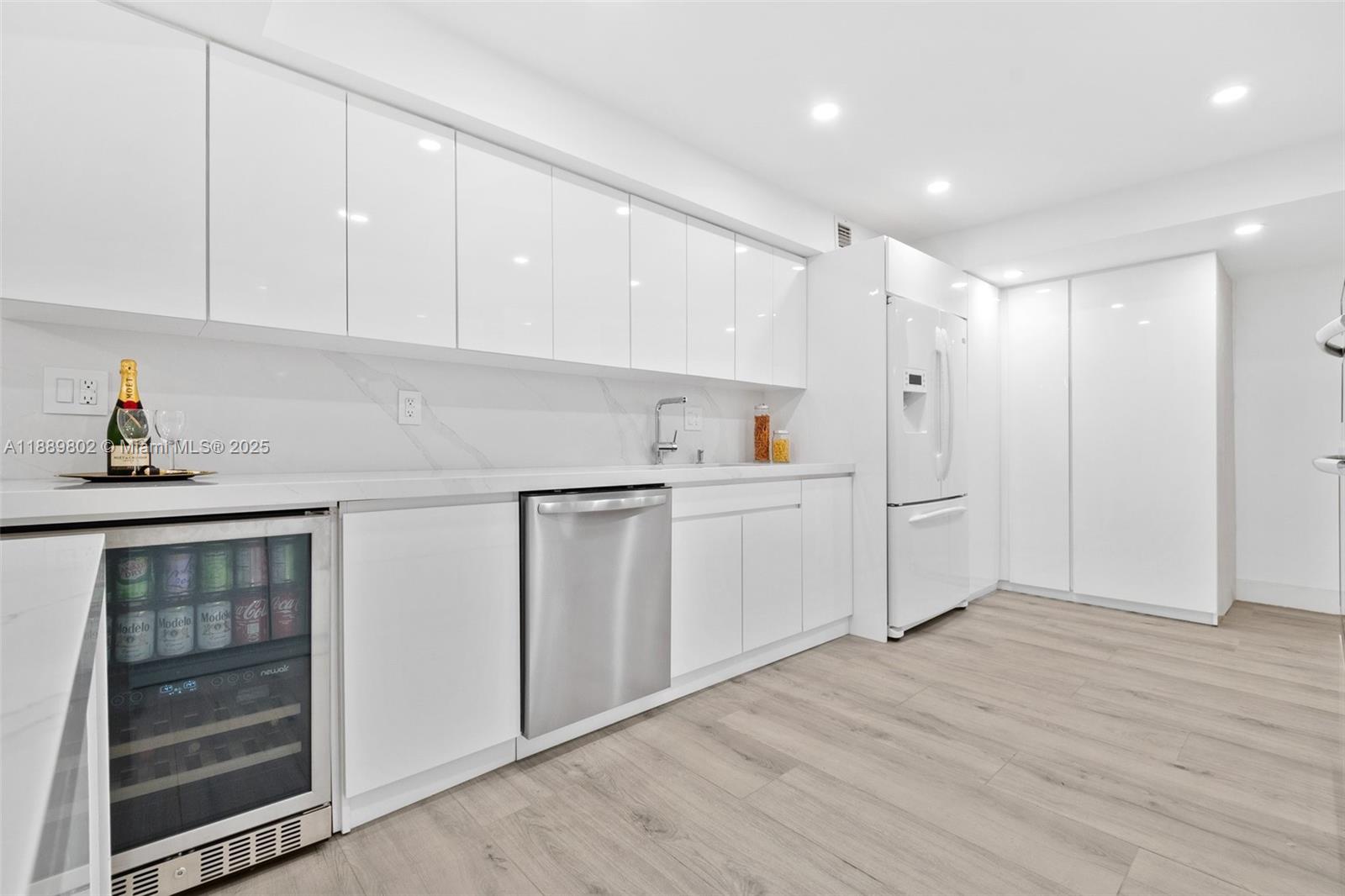 Property photo # 9