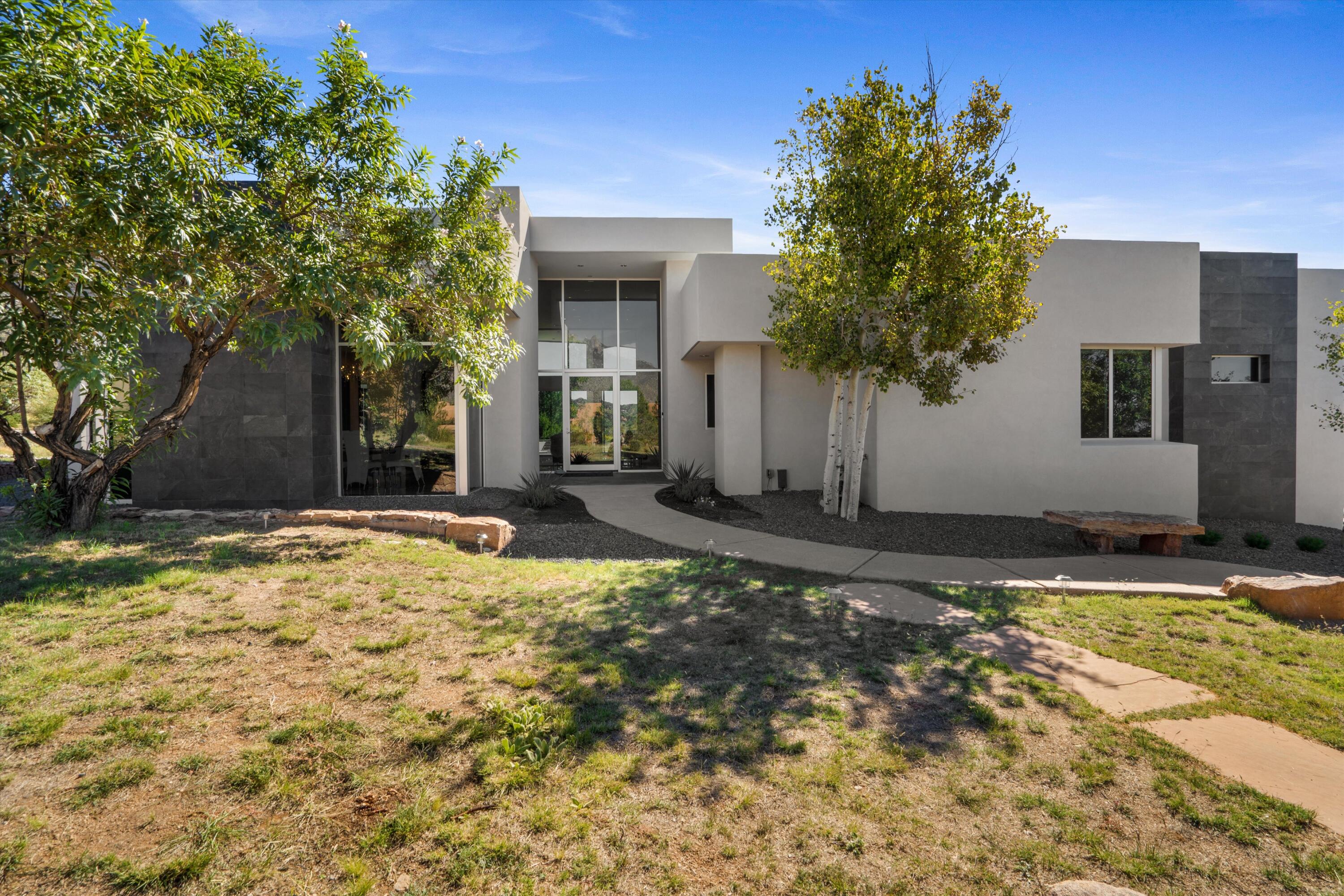 Photo of 13632 CANADA DEL OSO Place NE, Albuquerque, NM 87111