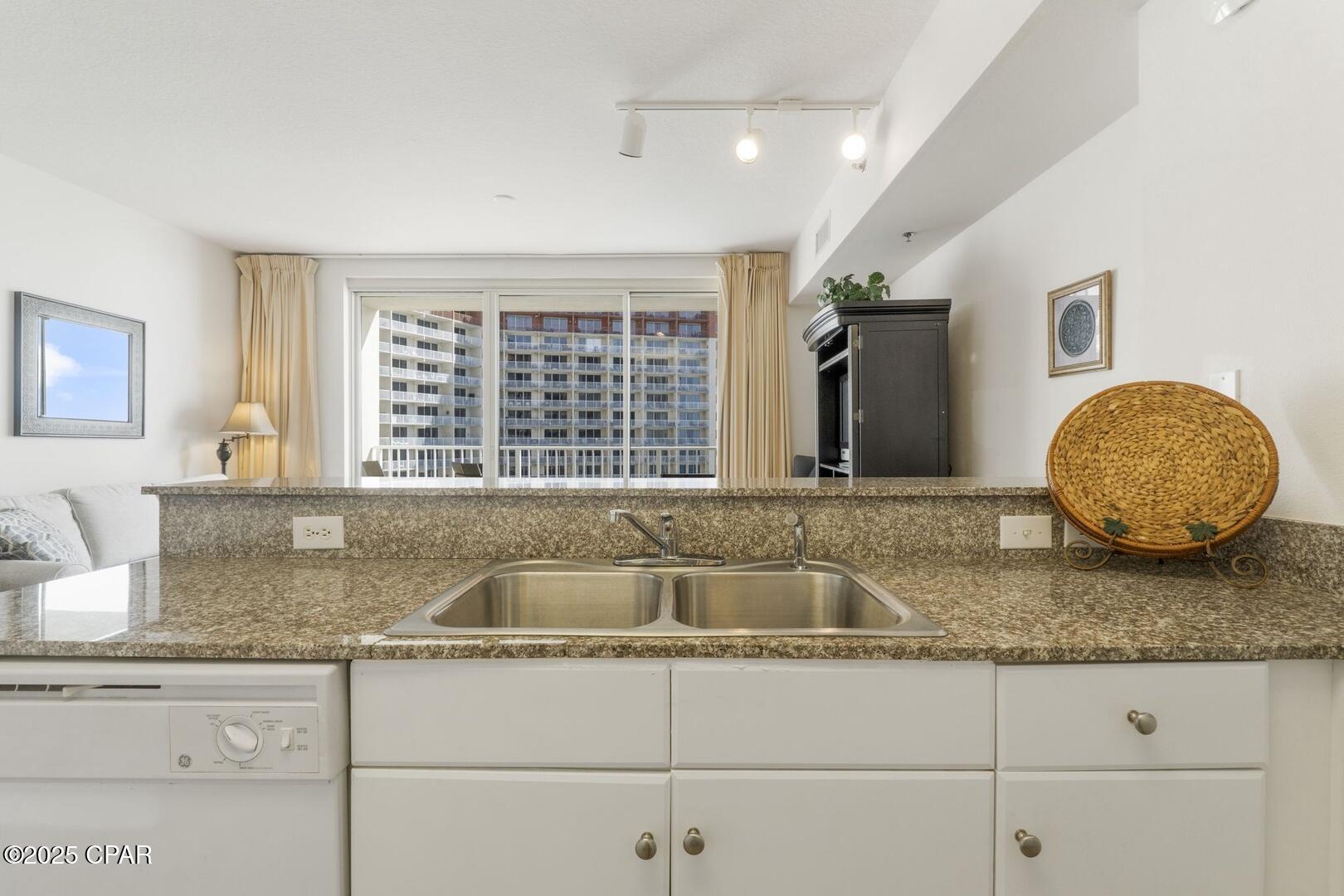 Iagryrdb4ihnhwcjtbs89zbfqlwrgnoecd9_xxf42tc