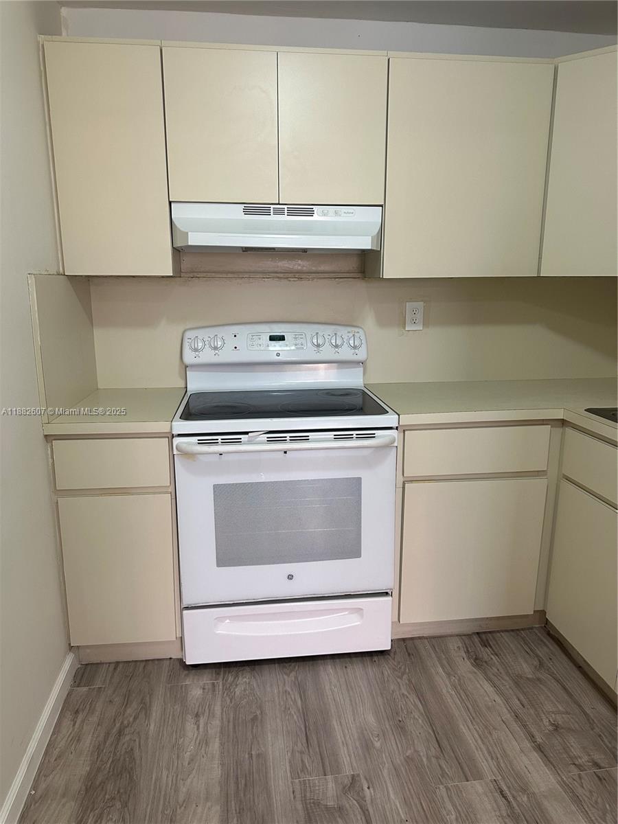 Property photo # 8