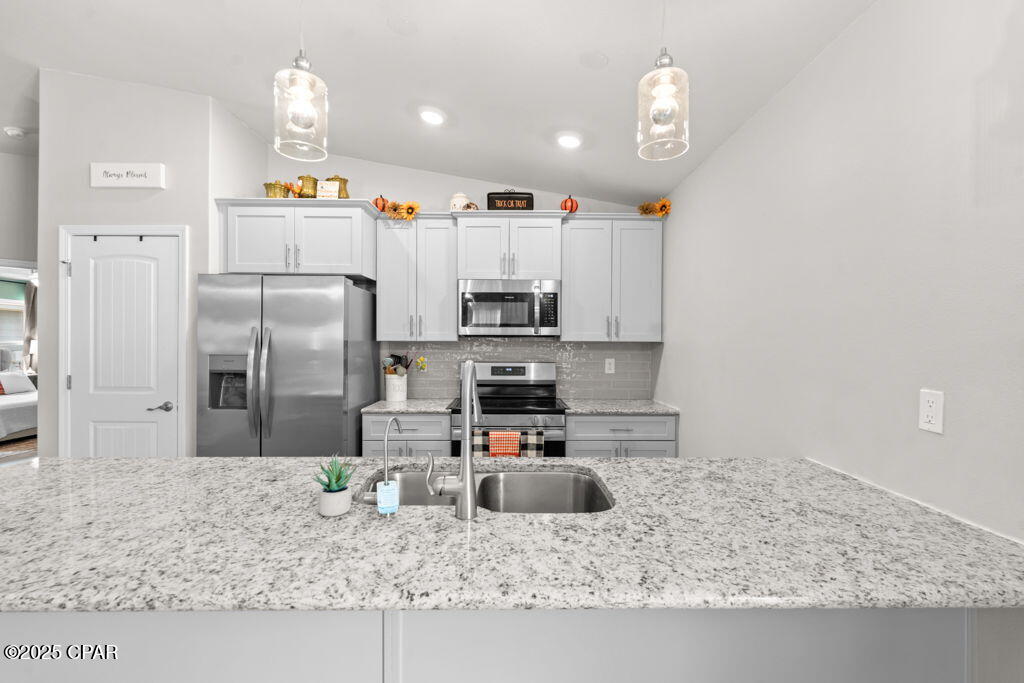 Nuycqmu35u_8sxfjxg5qxivcqo_ud4bfhcbno71svwg