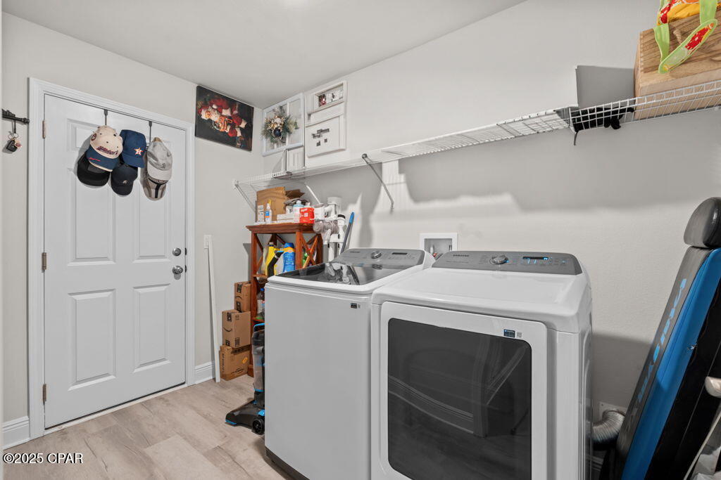 E8lkf8aecplyyvygk35mdpzn9ut5feuulsy_dzvonr0