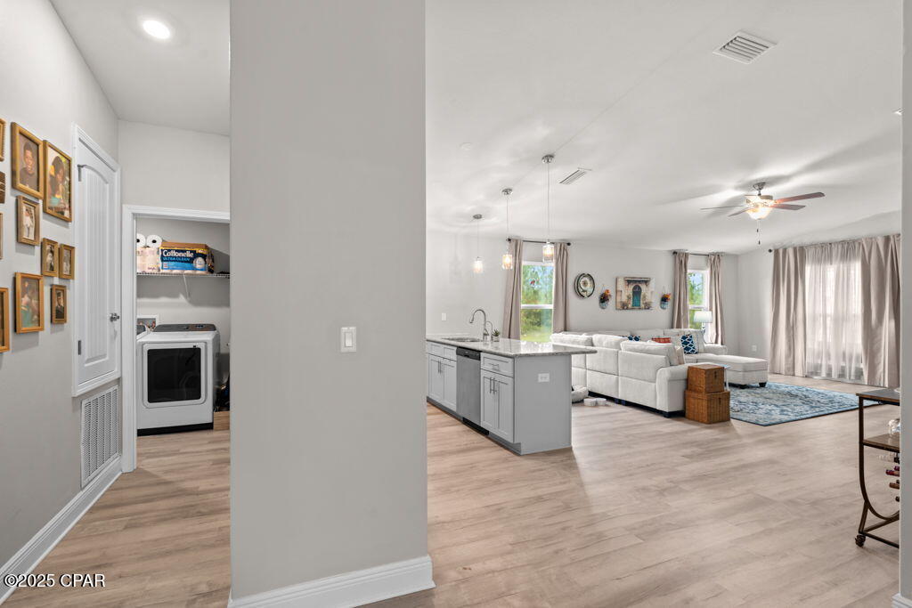 Sqzb4taibxbn4mzqqeoyhmnsreezcoq1vfyt6obdoc0