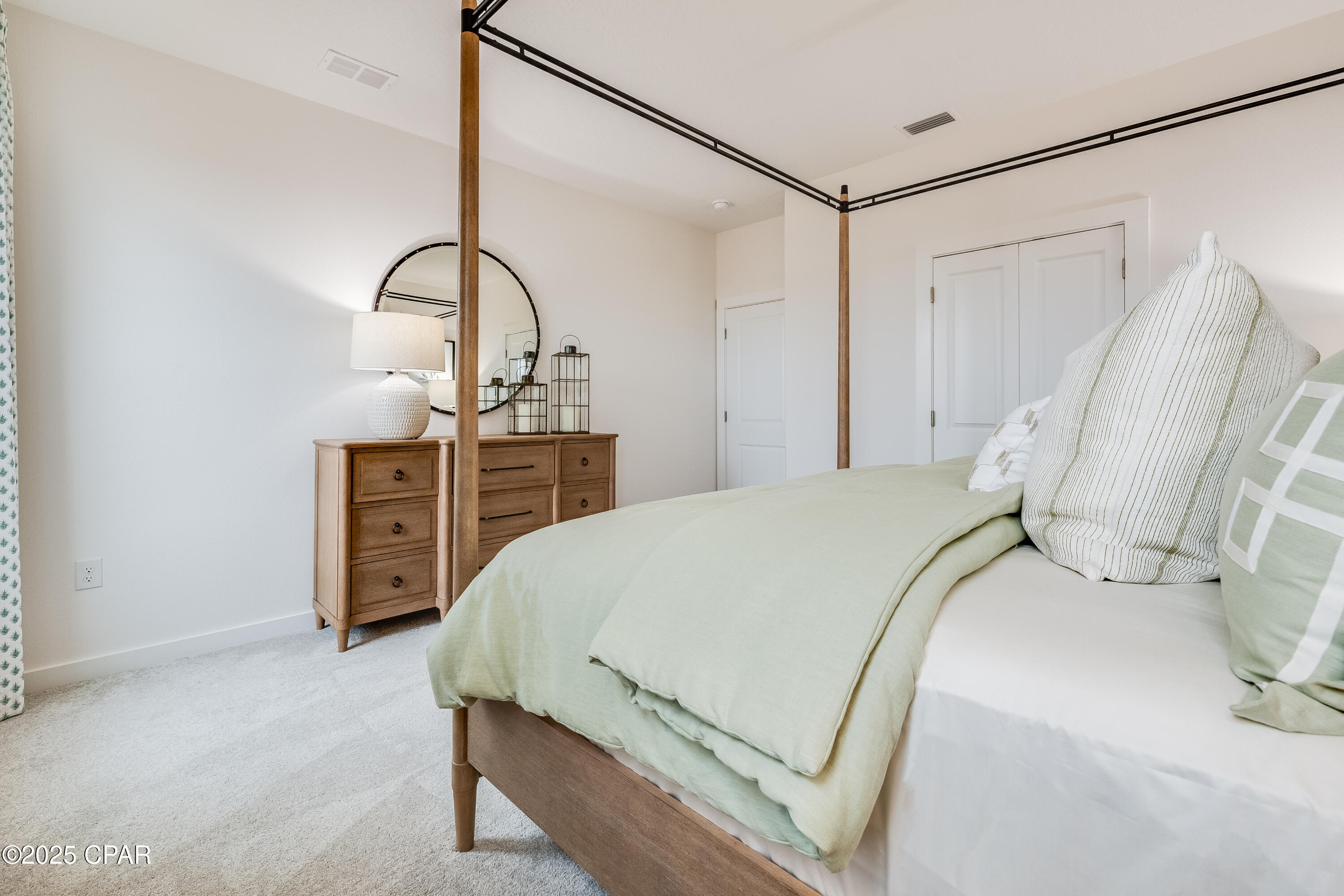  Q4or_ftllws1tyyw_dq_lioj_cewwcqvy4o525mdxw