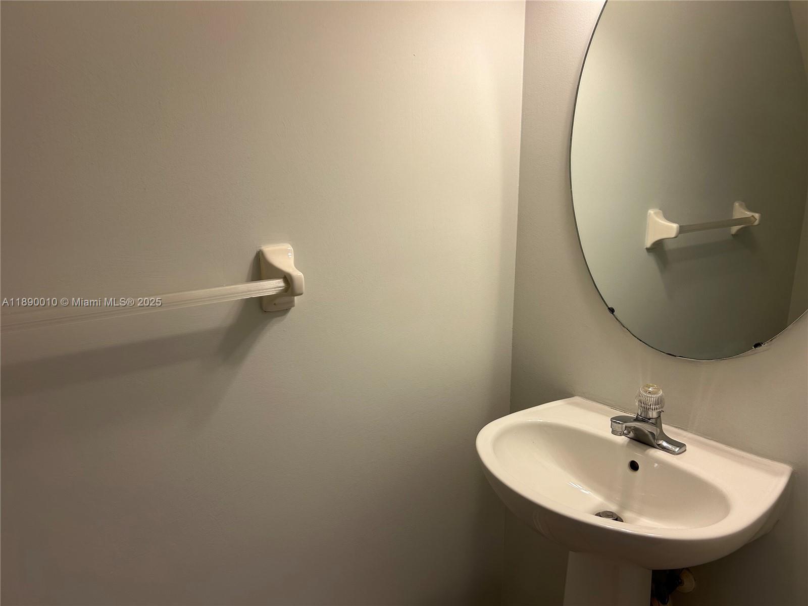 Property photo # 9