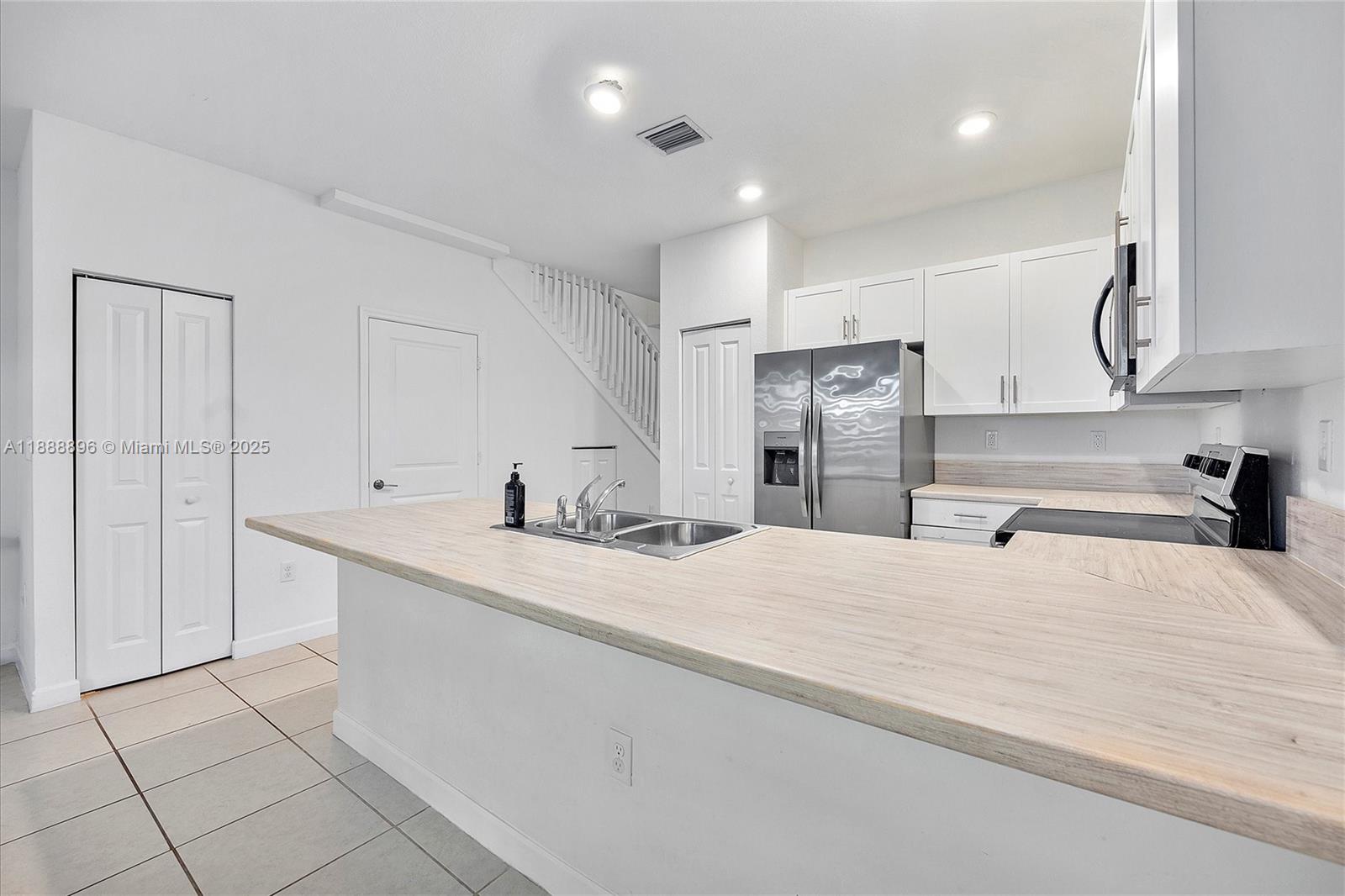 Property photo # 5