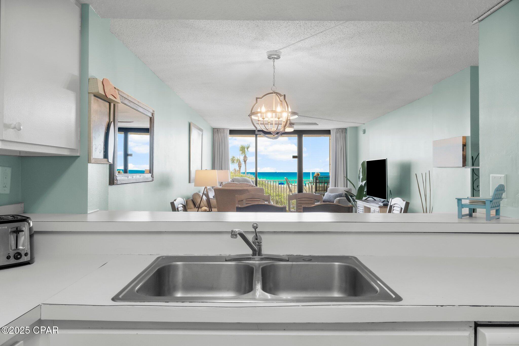 Nw1fverovlk6kaew Lkqu4_nejxioy9jx35rz0ulcji