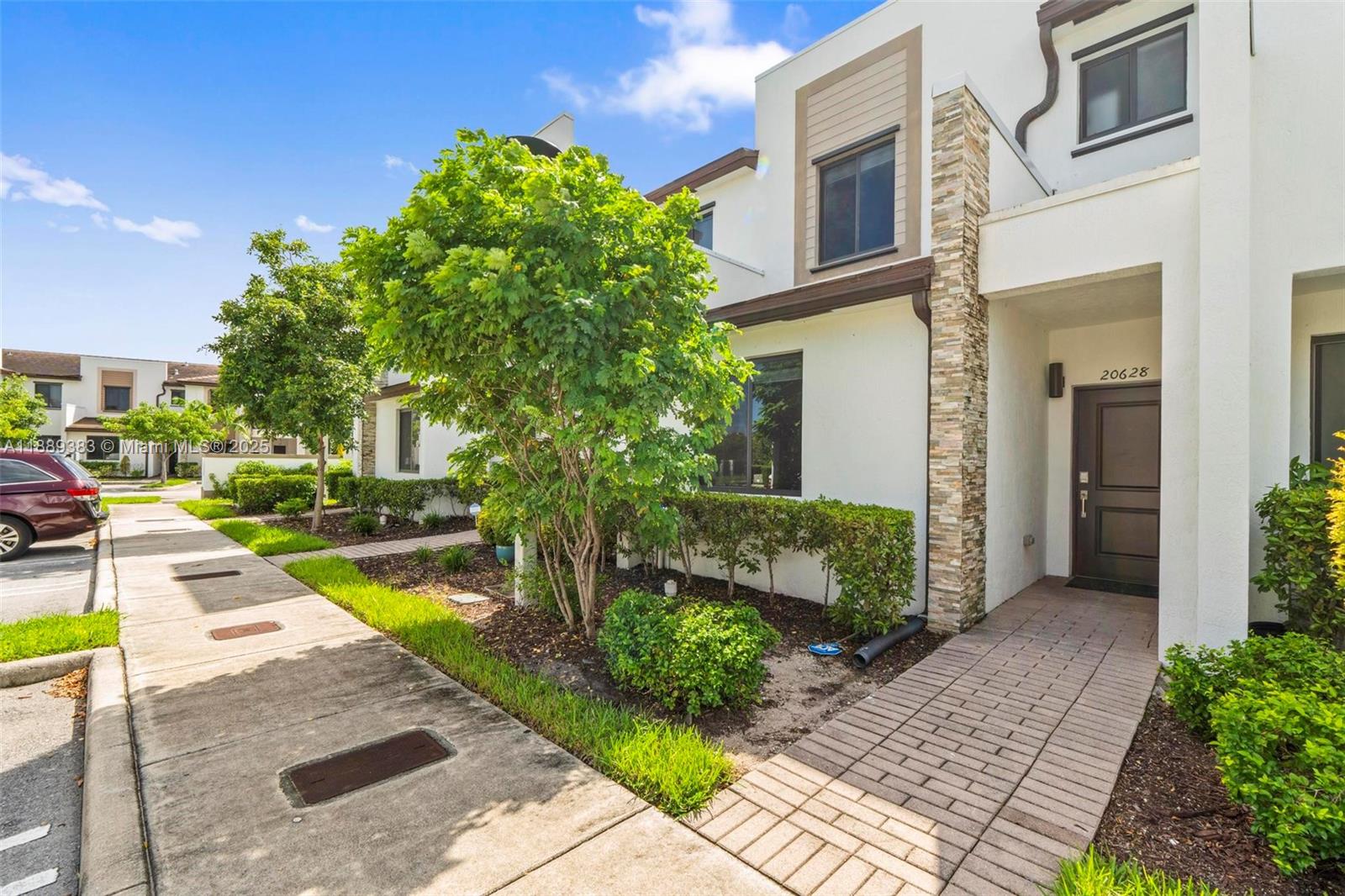Property photo # 9